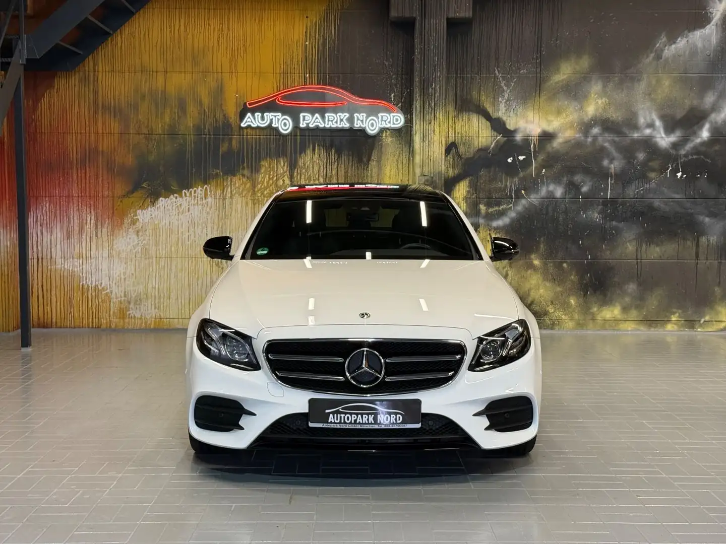 Mercedes-Benz E 300 de AMG Line LED~PANORAMA~KAMERA360~NAVI Blanc - 2