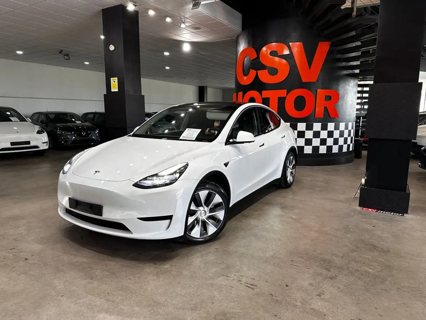 Tesla Model Y Tracción Trasera RWD Blanco - 2
