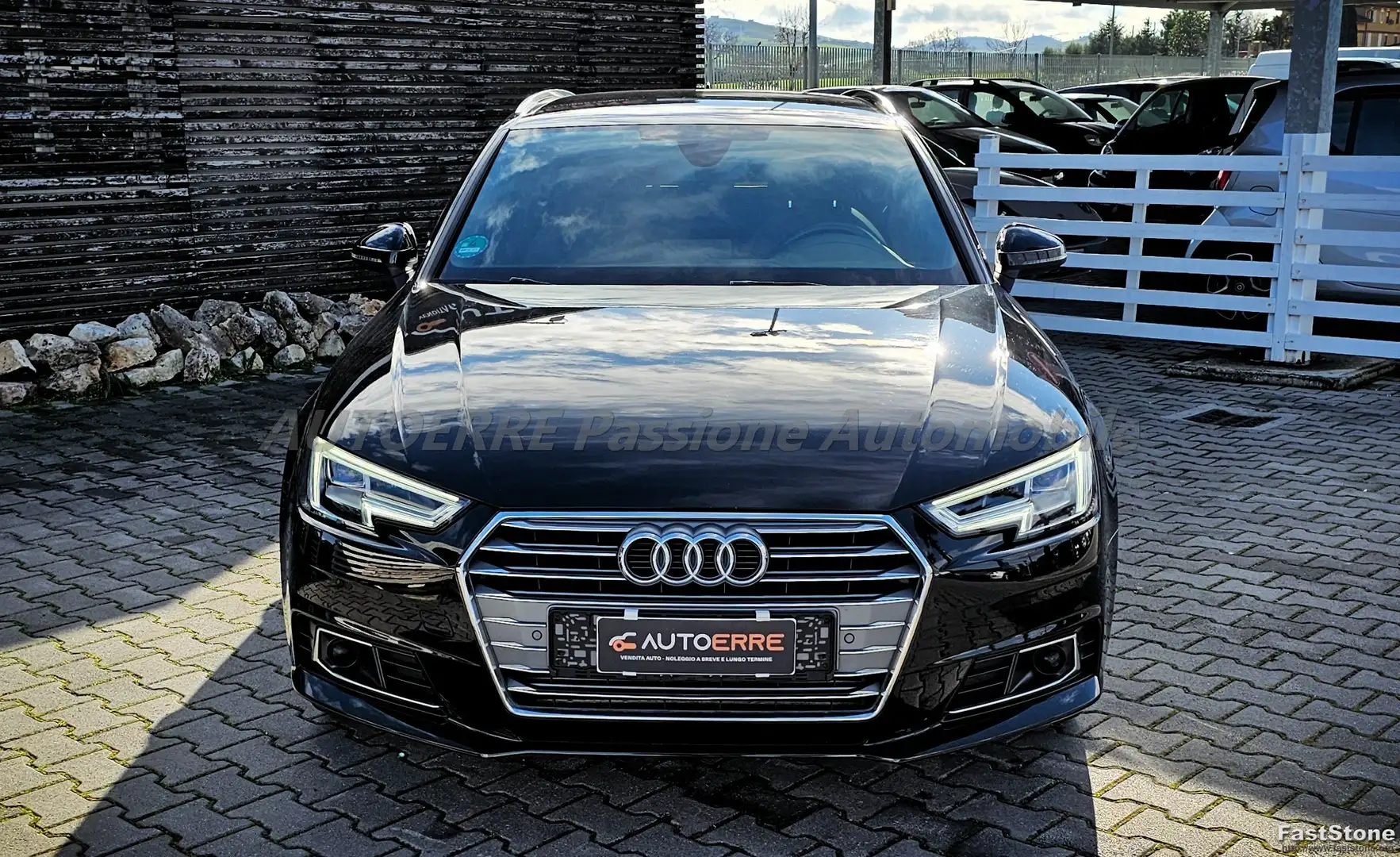 Audi A4 Avant 2.0 g-tron S line edition Noir - 2