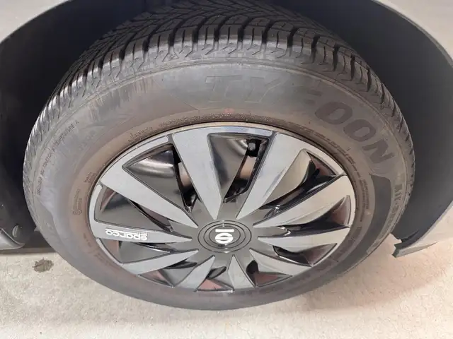 Peugeot 207 view 25