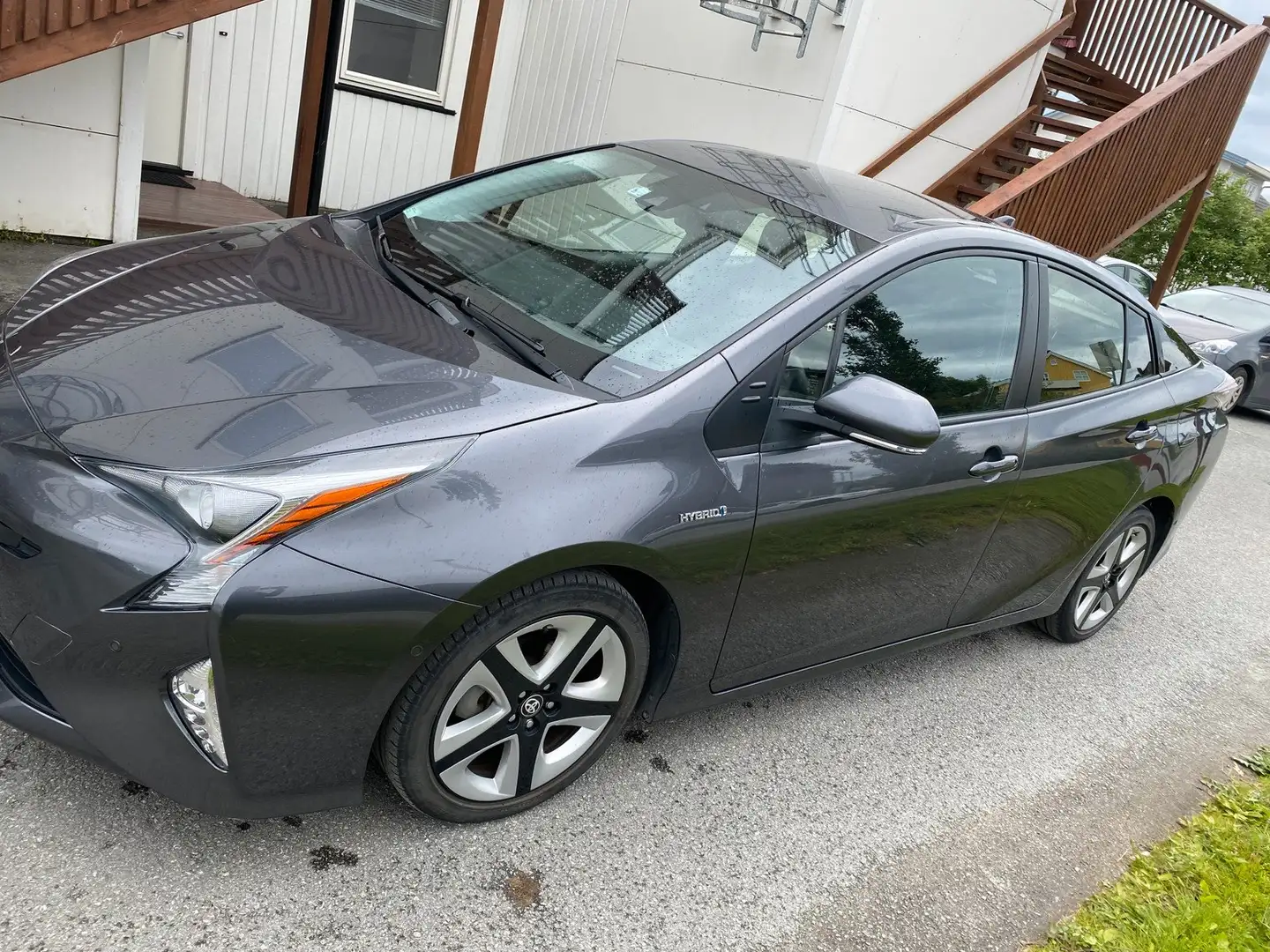 Toyota Prius Prius (Hybrid) Executive siva - 2