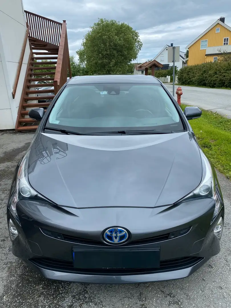 Toyota Prius Prius (Hybrid) Executive siva - 1