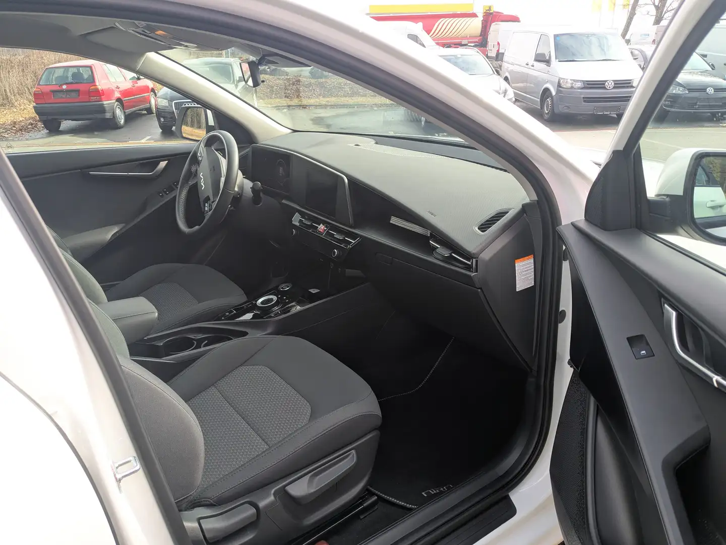 Kia e-Niro Niro EV 64kWh long Range Platin Aut. Platin Weiß - 2