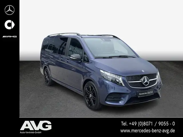 Mercedes-Benz V-Class view 2
