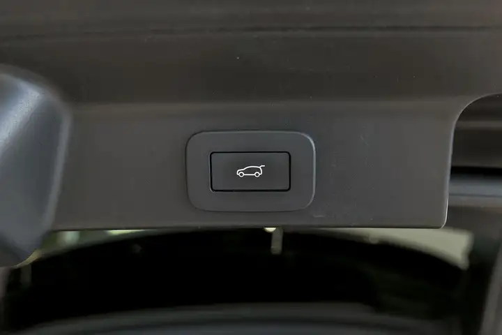 Jaguar F-Pace 2024, foto 42