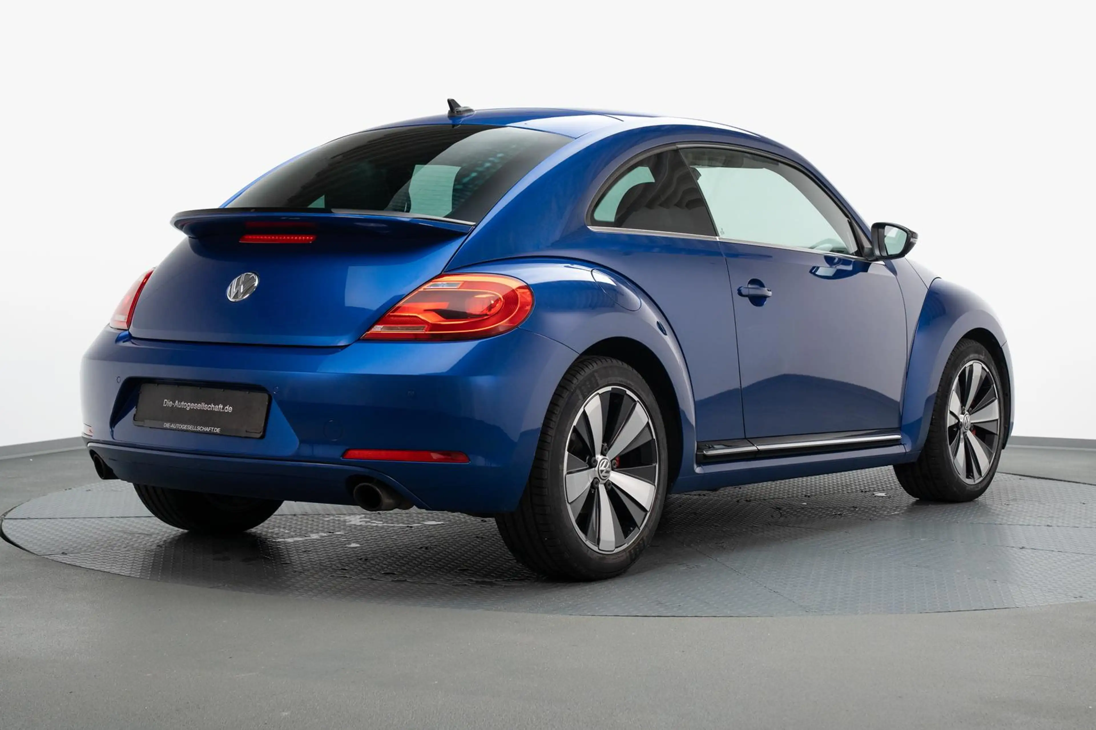 Volkswagen Beetle 2.0 T FSI Sport *NAVI*LEDER*SHZ*PDC — photo 7
