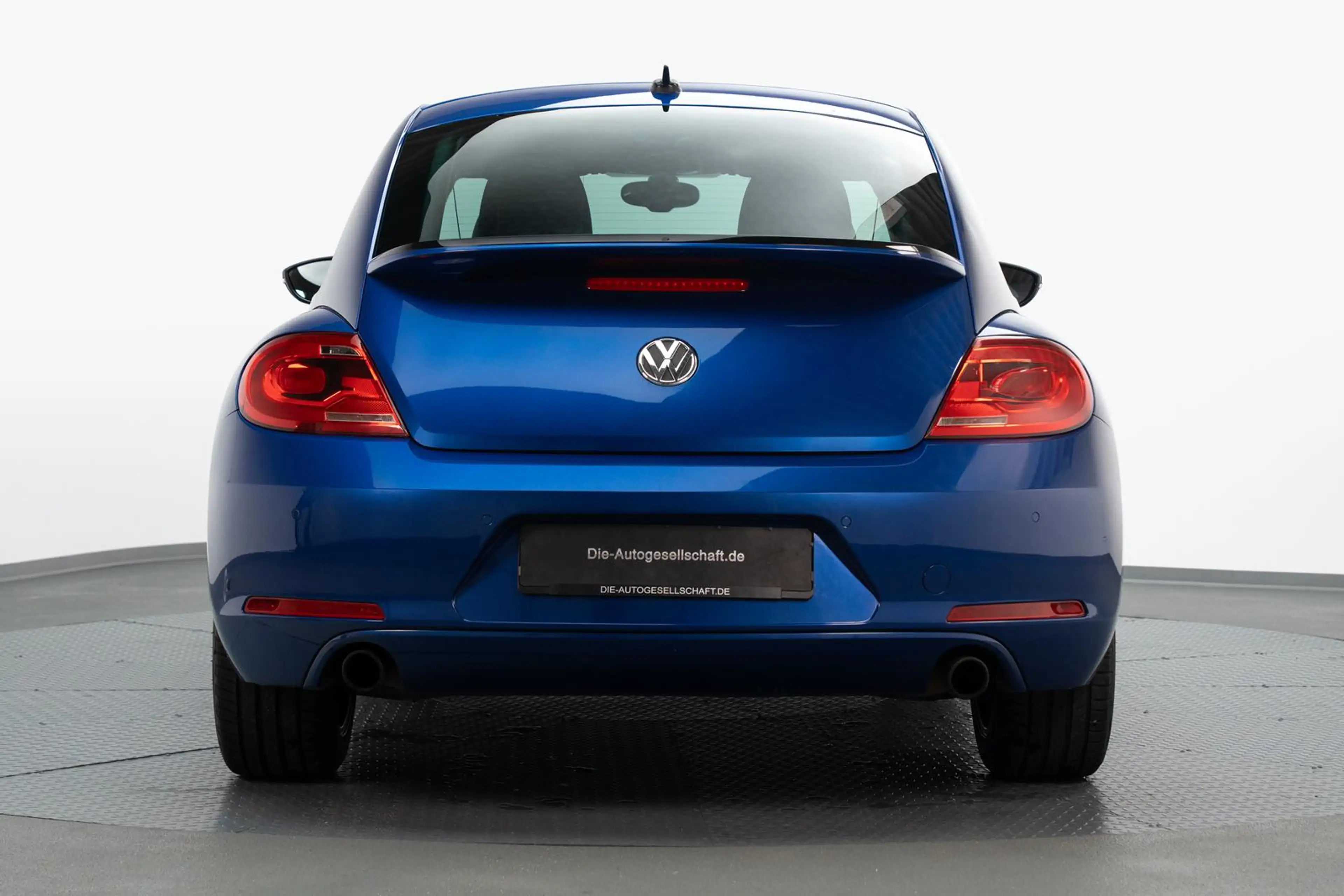 Volkswagen Beetle 2.0 T FSI Sport *NAVI*LEDER*SHZ*PDC — photo 8