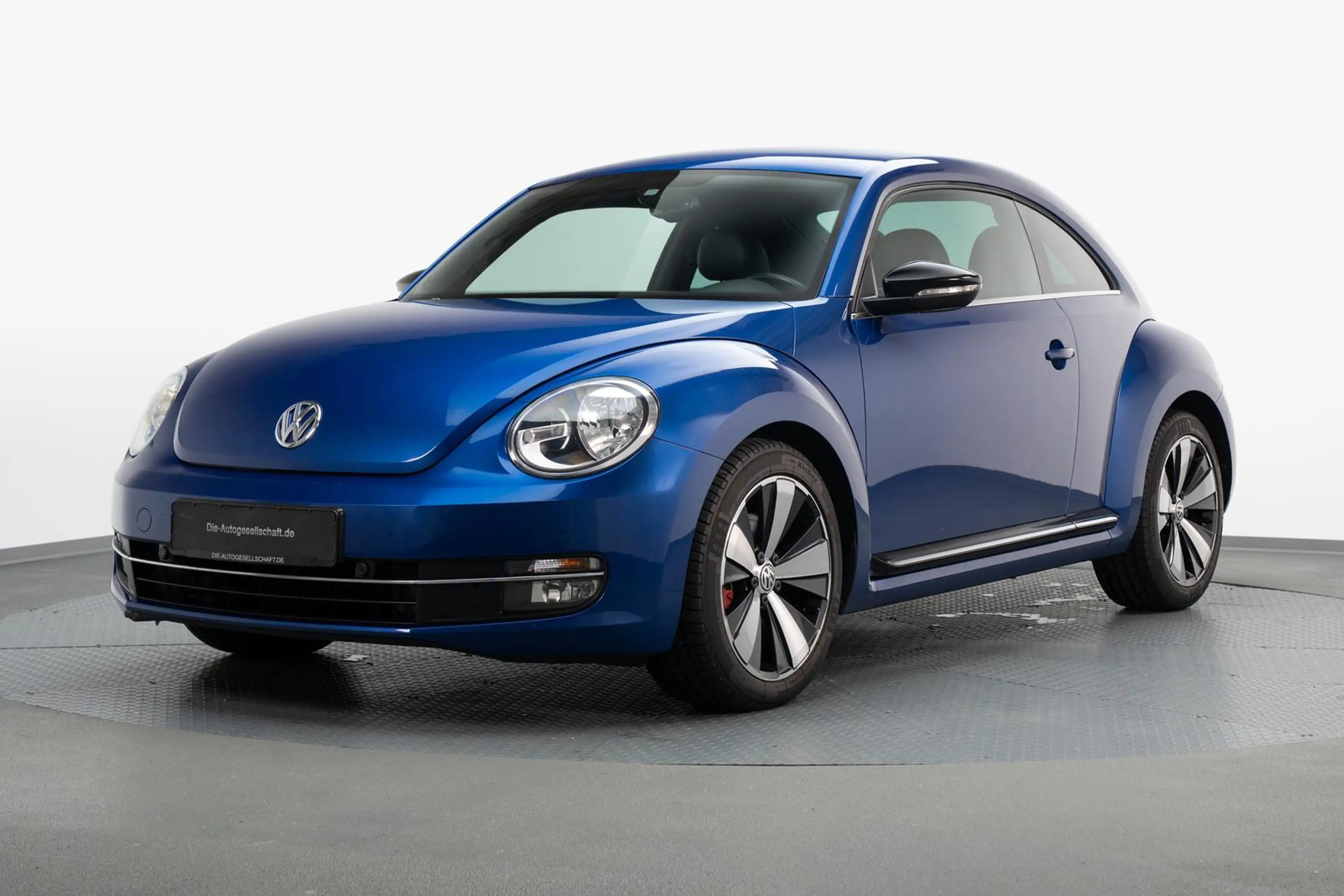 Volkswagen Beetle 2.0 T FSI Sport *NAVI*LEDER*SHZ*PDC — photo 4