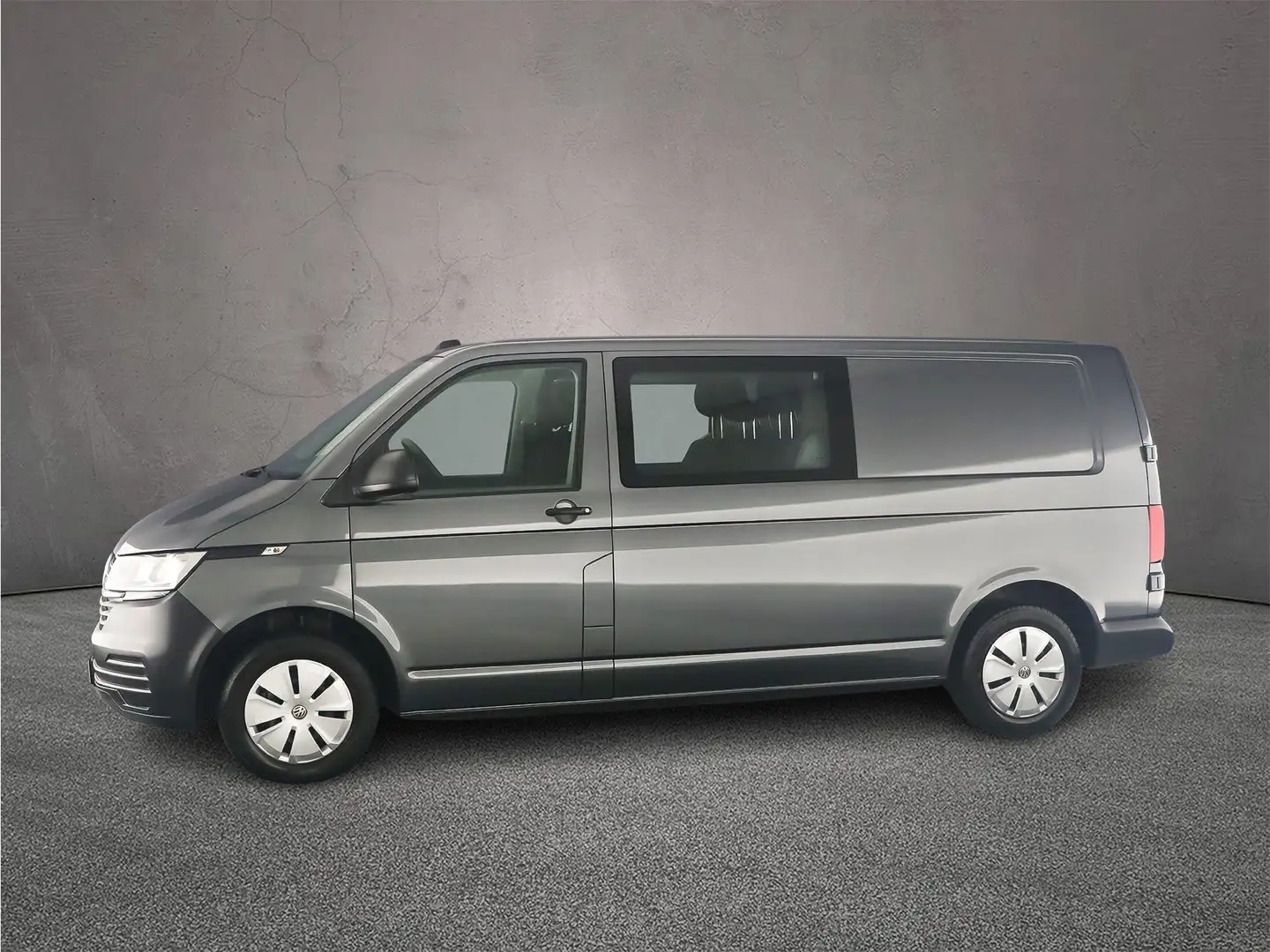 Volkswagen T6.1 Transporter 2.0 TDI 110pk L2 Dubbele Cabine | 6-zitplaatsen | Gris - 2