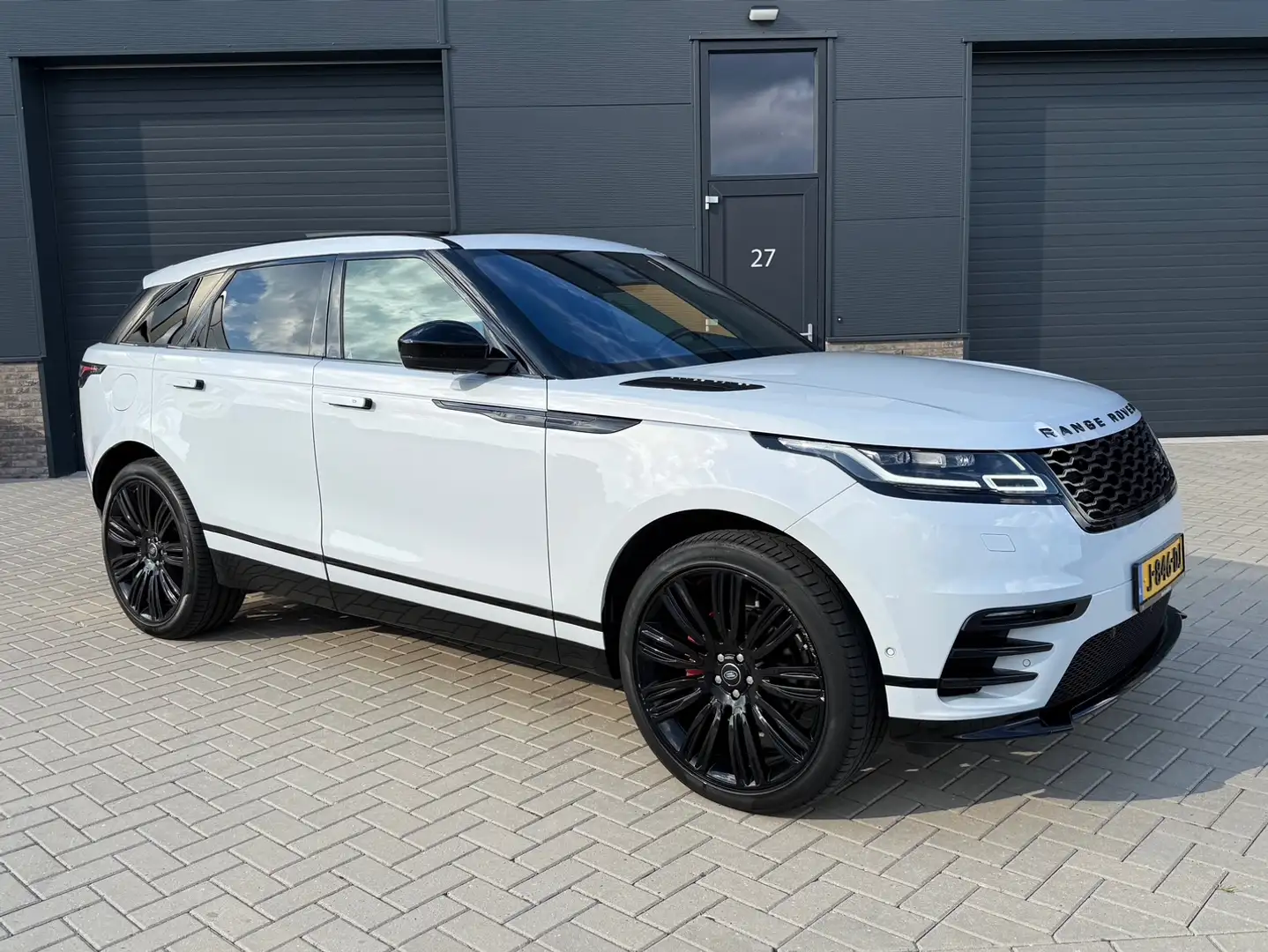 Land Rover Range Rover Velar 2.0 P250 Turbo AWD R-Dynamic SE Panoramadak / 22 I Weiß - 1