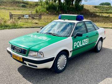 2.0 E - POLIZEI / WERKENDE ZWAAILICHTEN EN SIRENE