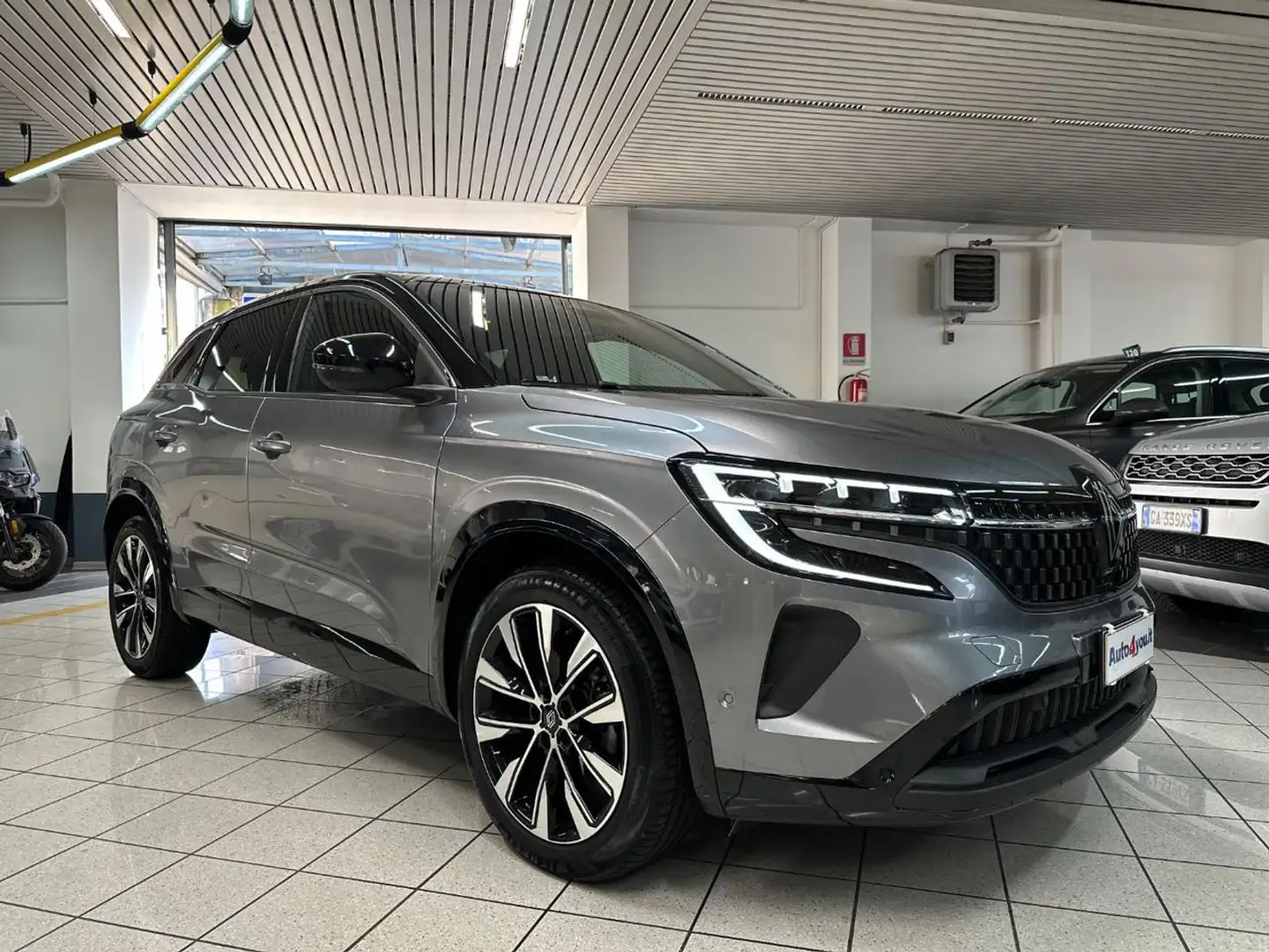 Renault Austral Austral Mild Hybrid 160 CV Auto Techno IVA ESP Grau - 1