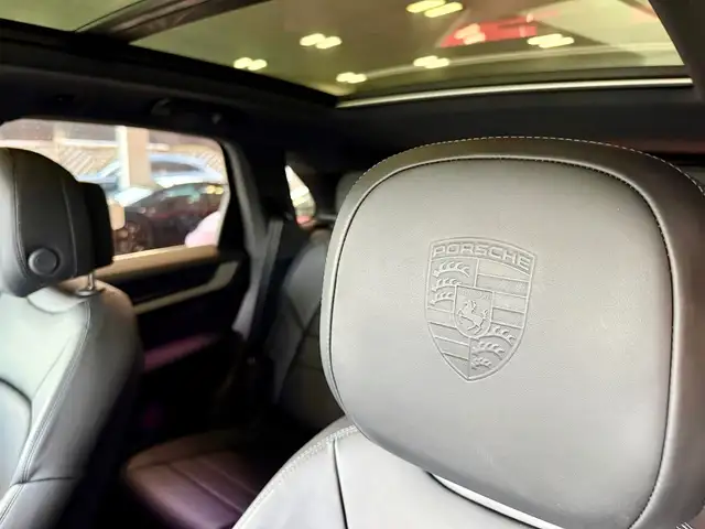 Porsche Cayenne view 6