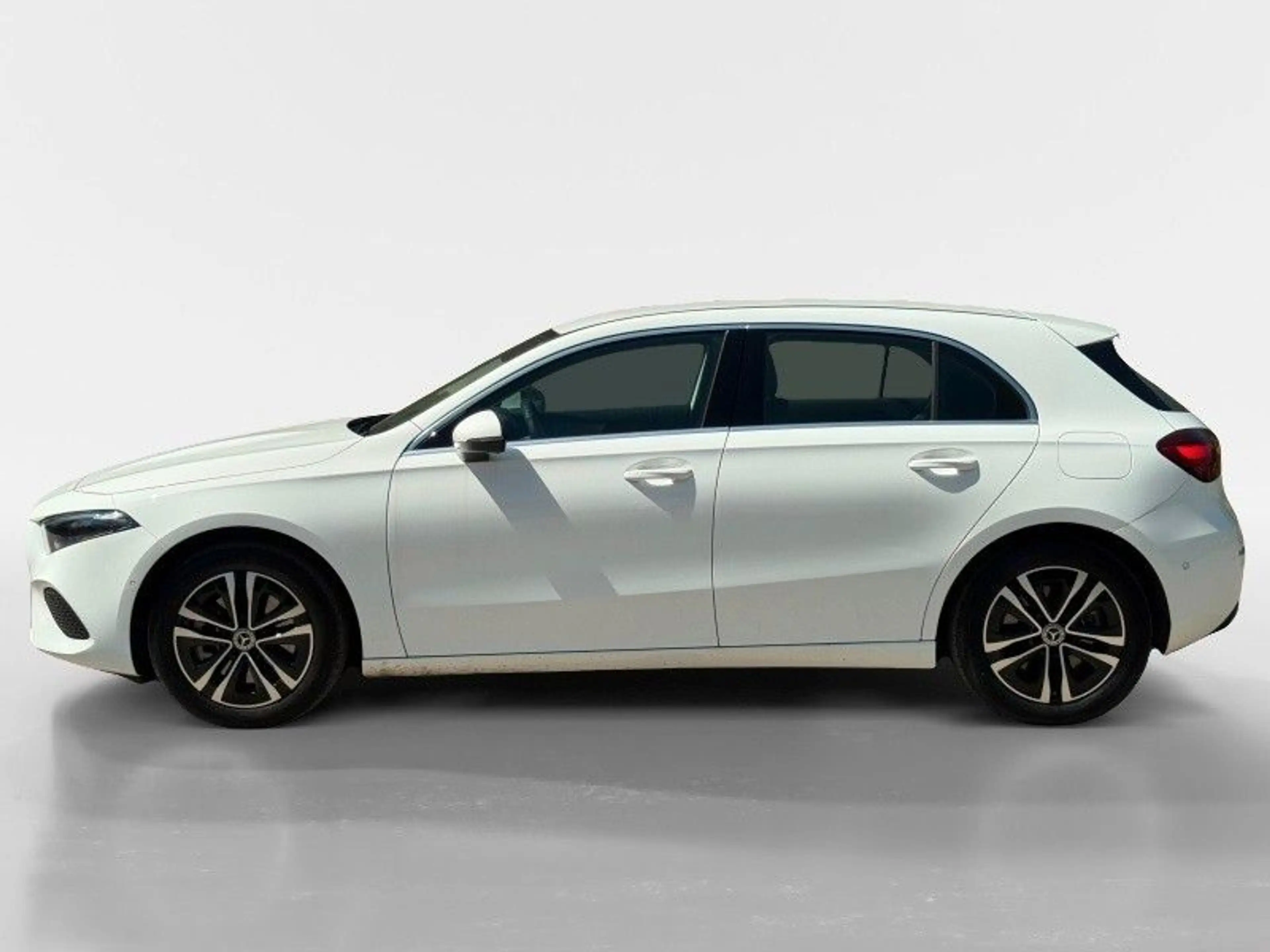 Mercedes-Benz A 250 A A 250 e — photo 2