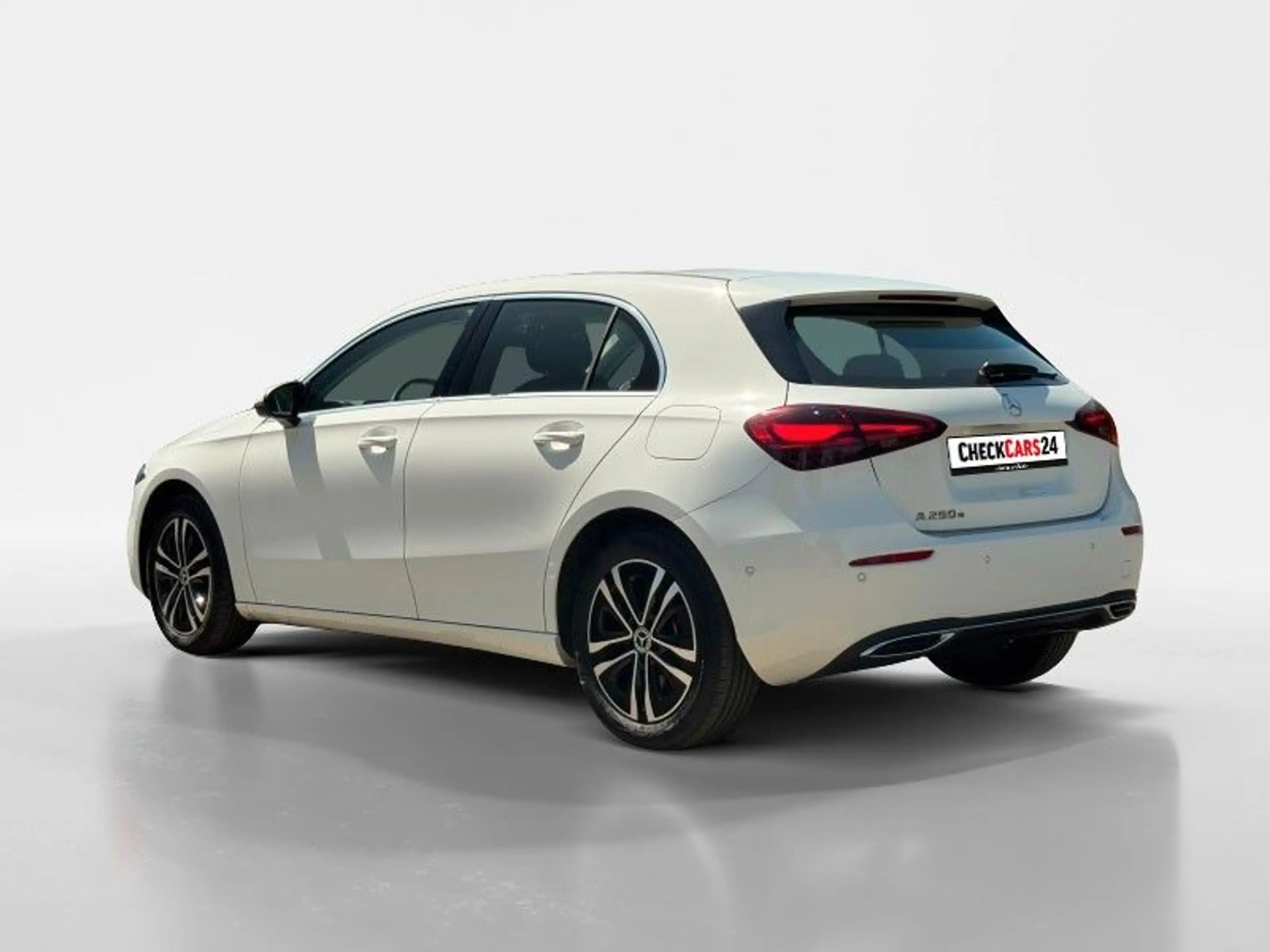 Mercedes-Benz A 250 A A 250 e — photo 10