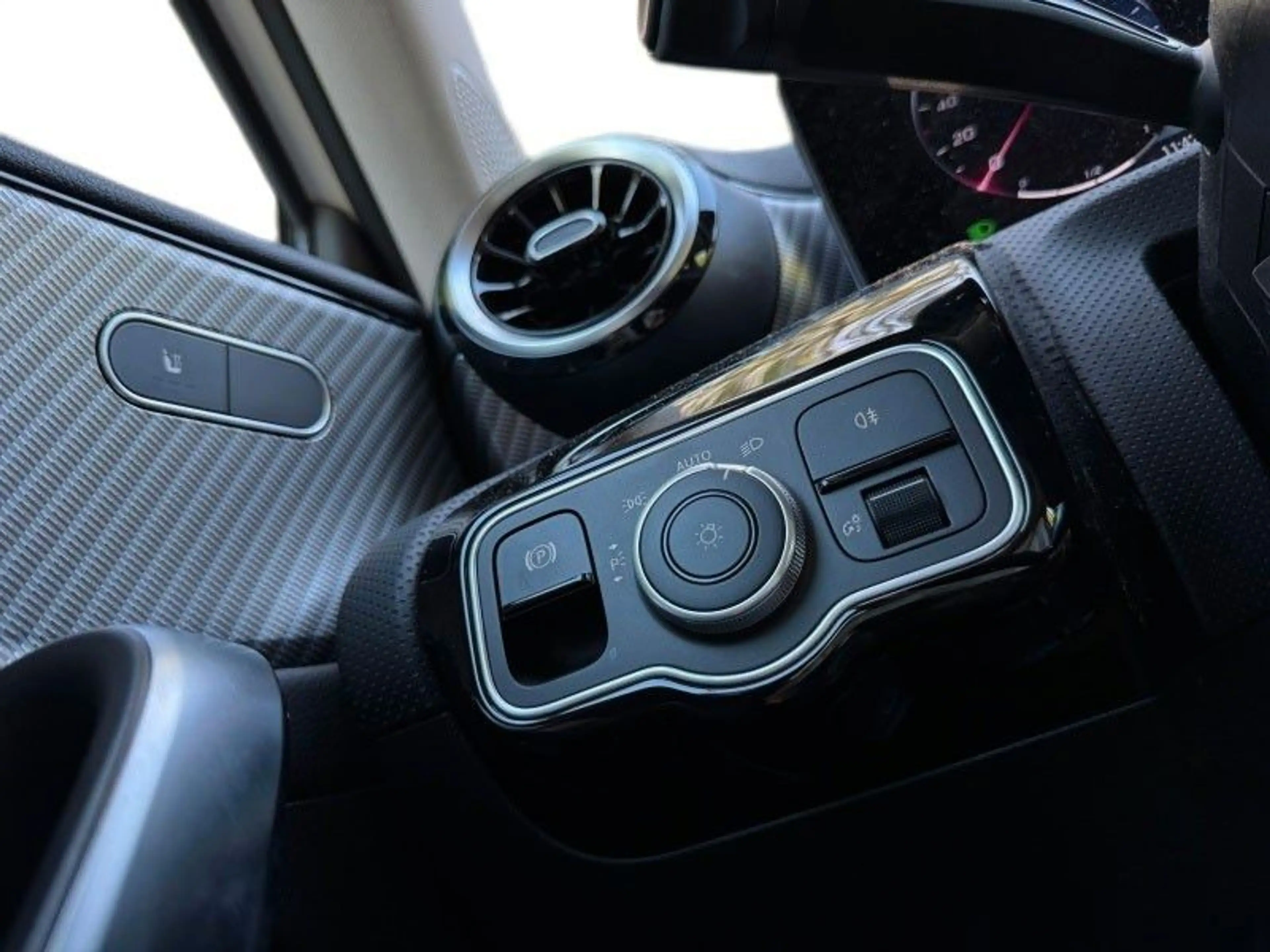 Mercedes-Benz A 250 A A 250 e — photo 15