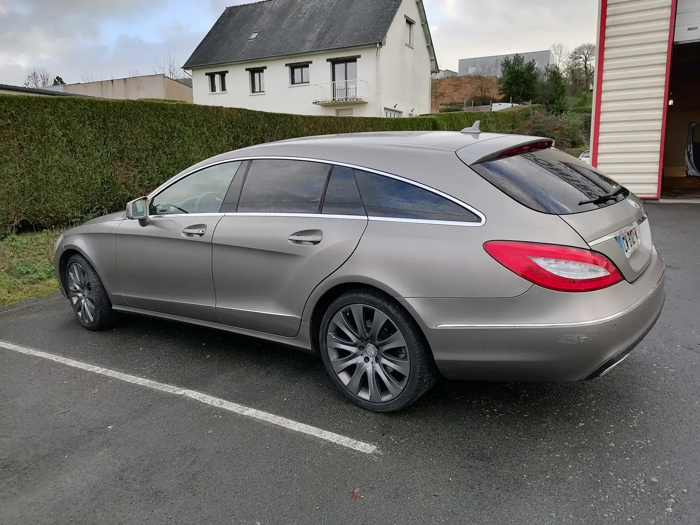 Mercedes-Benz CLS 350 Classe  Shooting Brake  CDI 4-Matic Edition 1 A Gris - 2