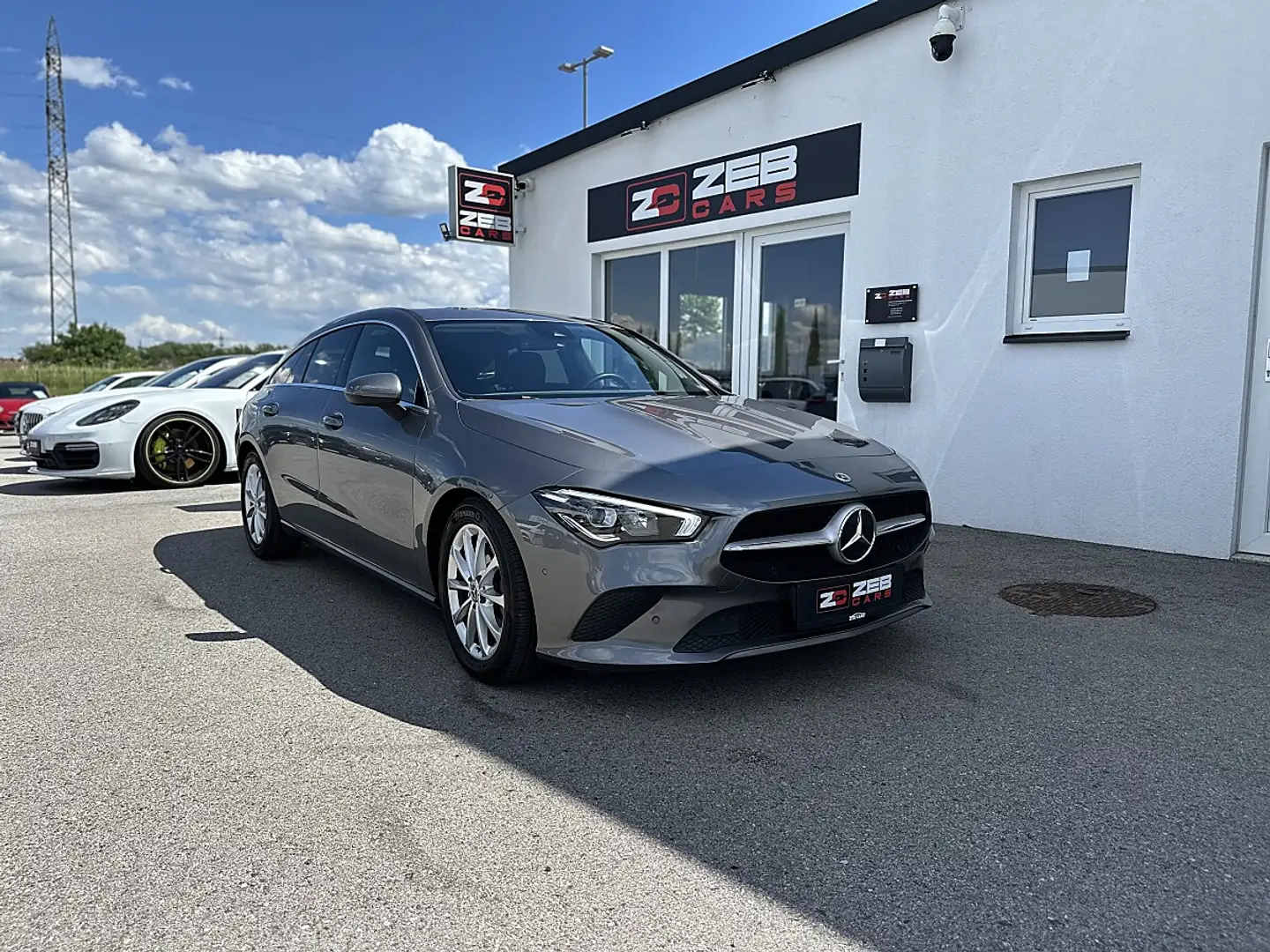 Mercedes-Benz CLA 200 d Shooting Brake Aut. Grau - 1