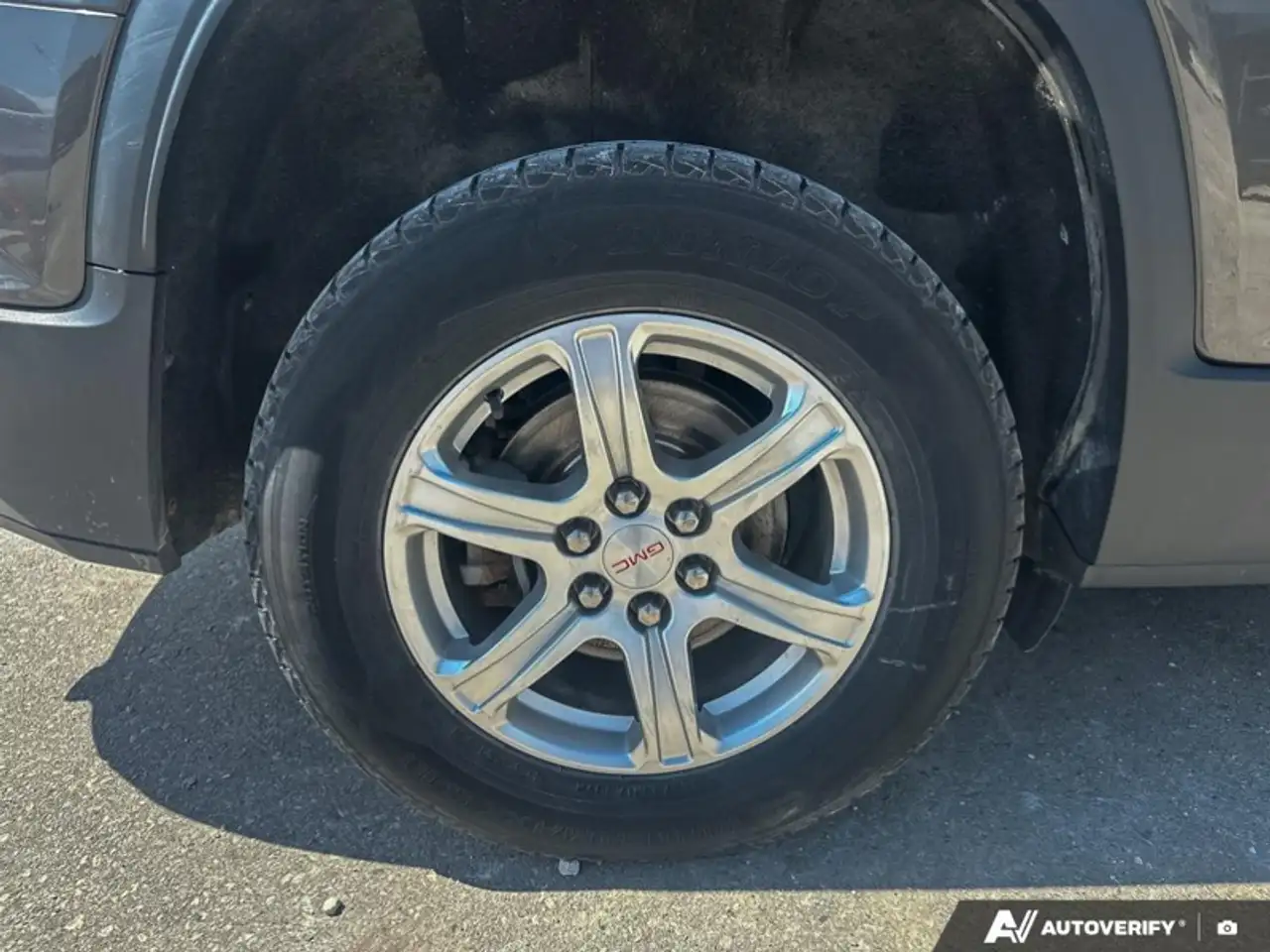 GMC Acadia снимка GMC Acadia