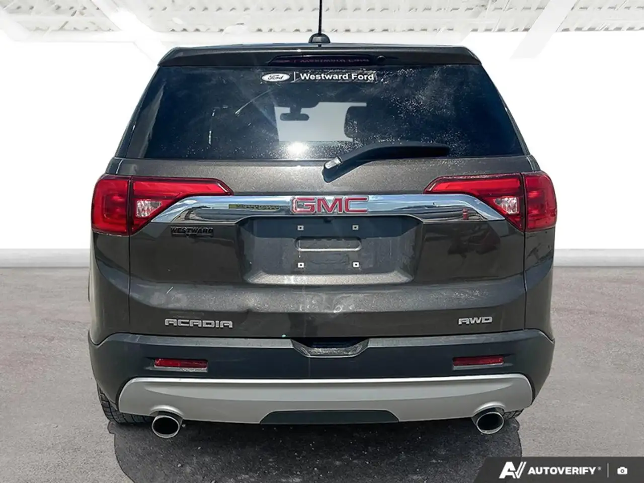 GMC Acadia снимка GMC Acadia