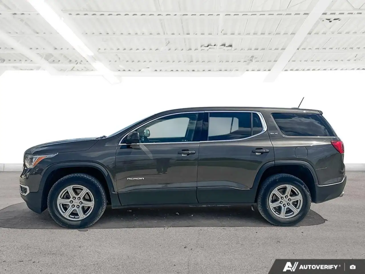 GMC Acadia снимка GMC Acadia