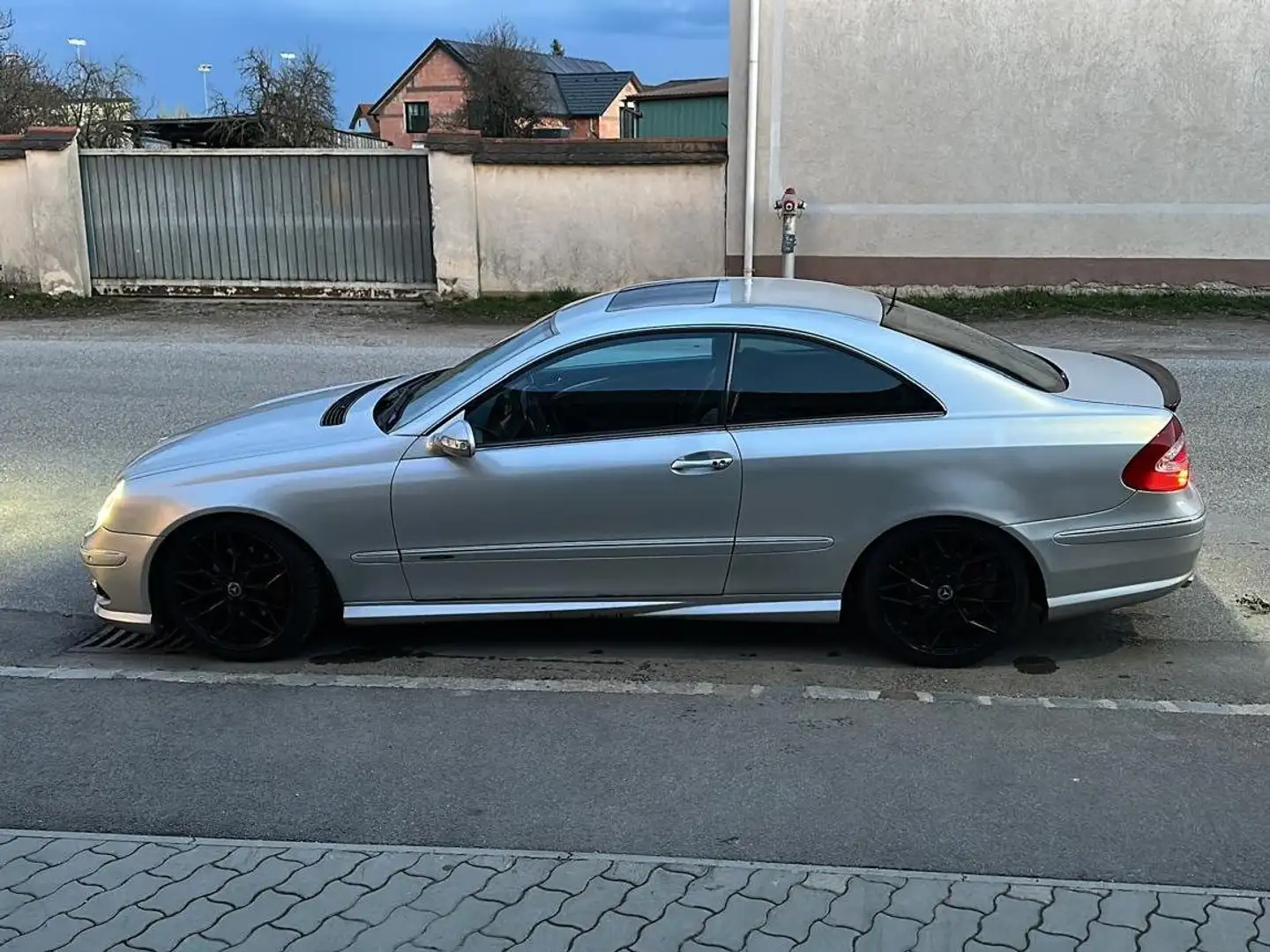 Mercedes-Benz CLK 320 CLK 320 Avantgarde Aut. Avantgarde Silber - 2