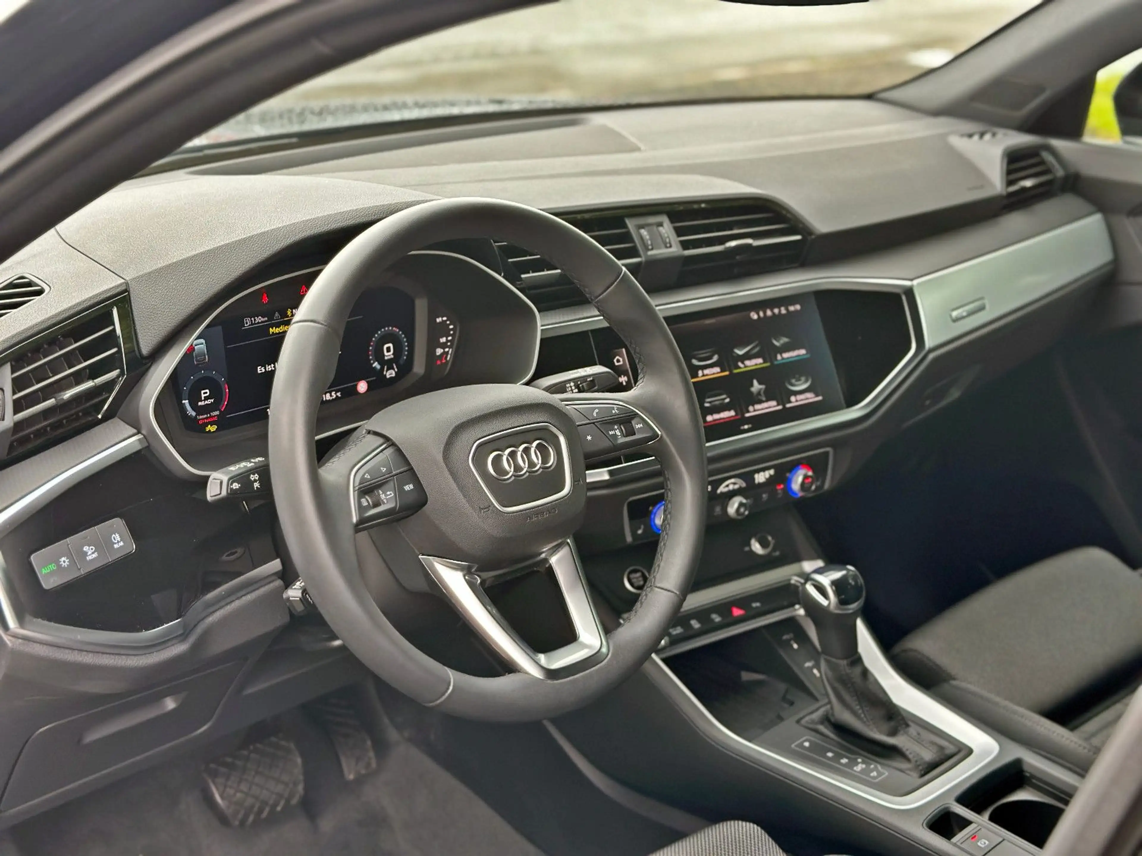 Audi Q3 Sportback 35TFSI S LINE BLACK LED NAV+ ACC VC — photo 9