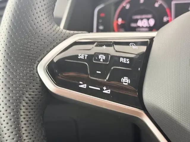 Volkswagen Tiguan view 22
