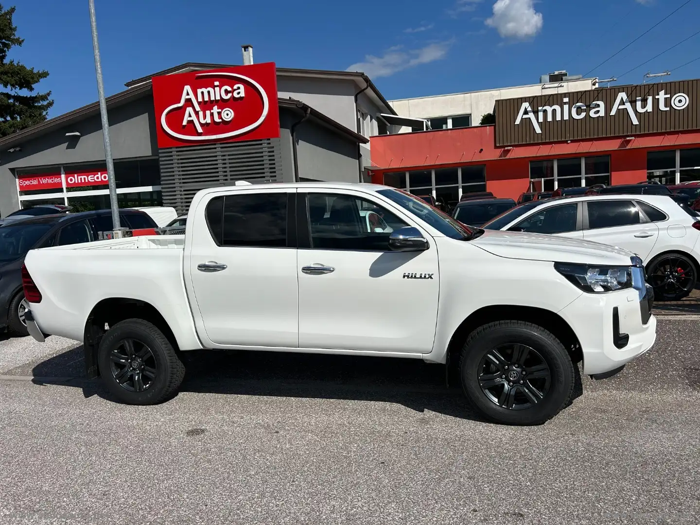 Toyota Hilux 2.4 D-4D A/T 4WD 4p. DC Comfort PRONTA CONSEGNA Bianco - 1