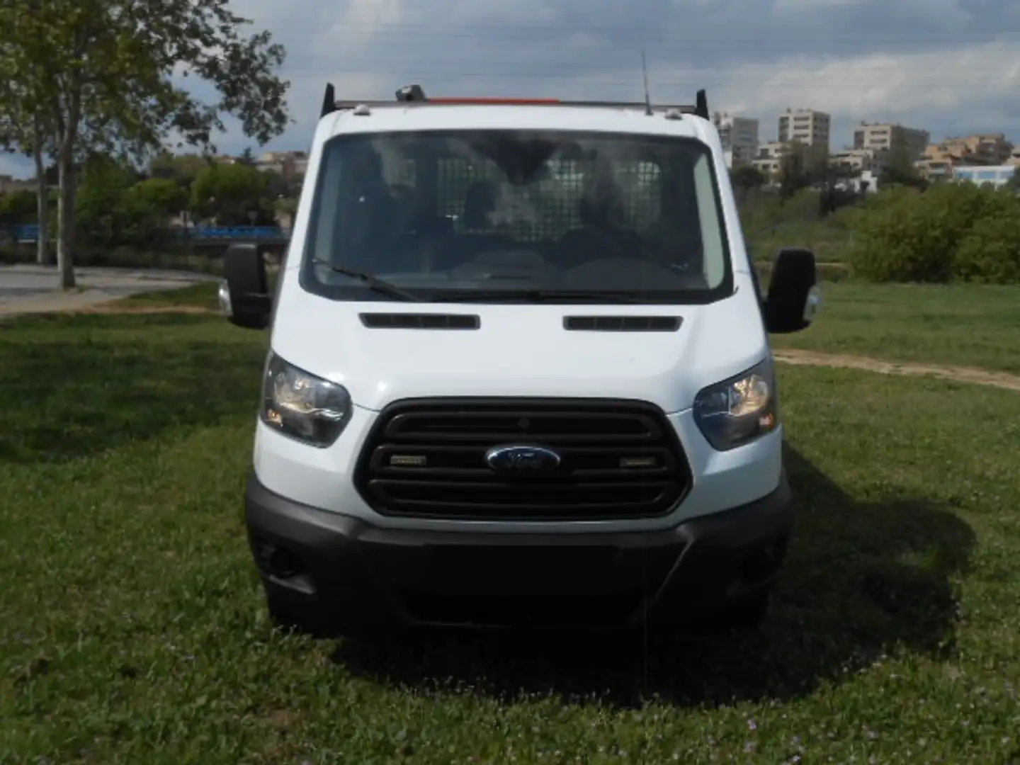 Ford Transit FT 350 L2 Chasis Ambiente 170 Blanco - 2