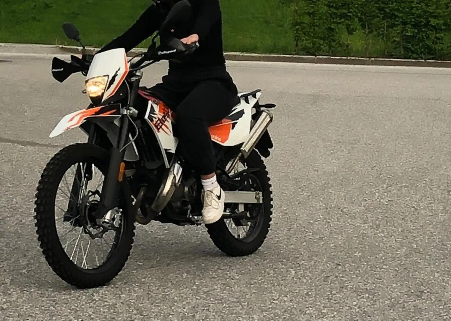 Online Bestia 50 narančasta - 2