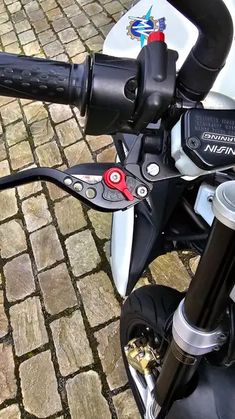 MV Agusta Brutale 675 - foto 2