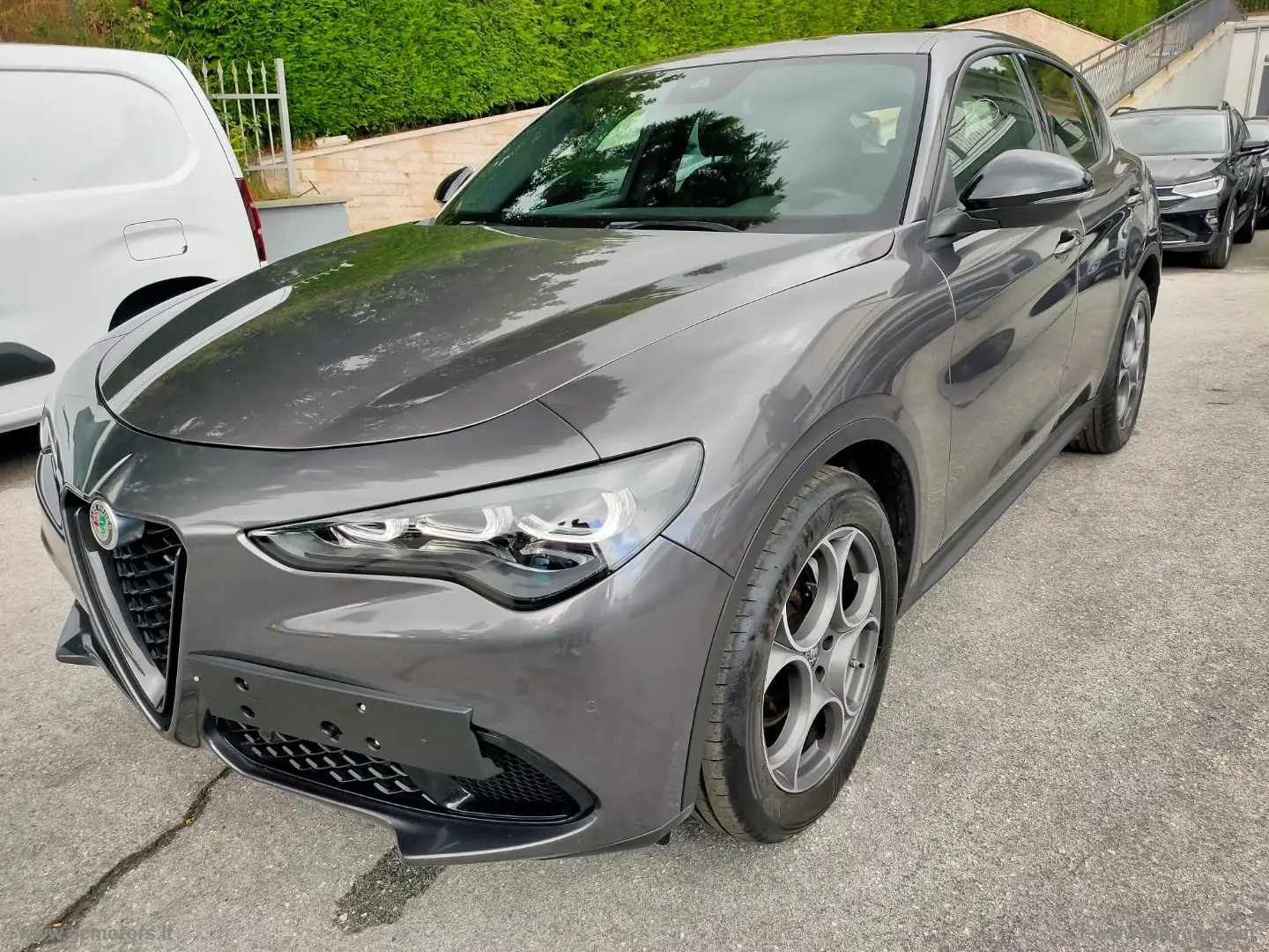 Alfa Romeo Stelvio 2.2 T.d. 160CV AT8 RWD Sprint Grigio - 1