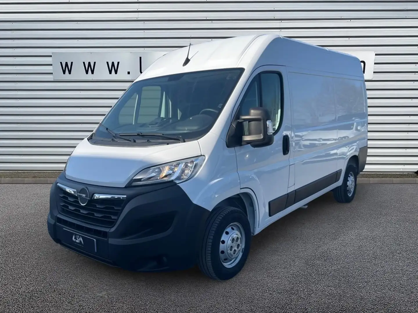 Opel Movano 3.3t L2H2 2.2 BlueHDi 120 Fourgon Tolé Blanc - 1