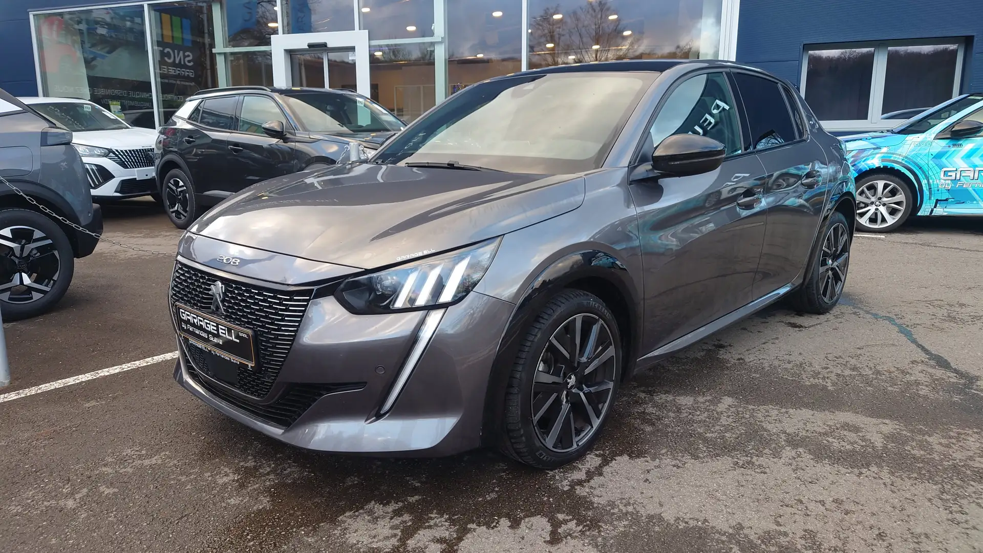 Peugeot 208 GT Auto. Gris - 1