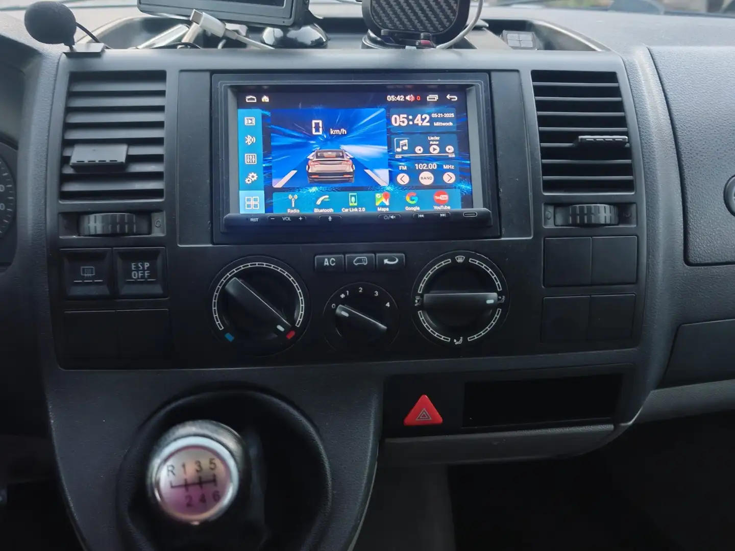 Volkswagen T5 Caravelle 2,5 TDI 4motion Silber - 2