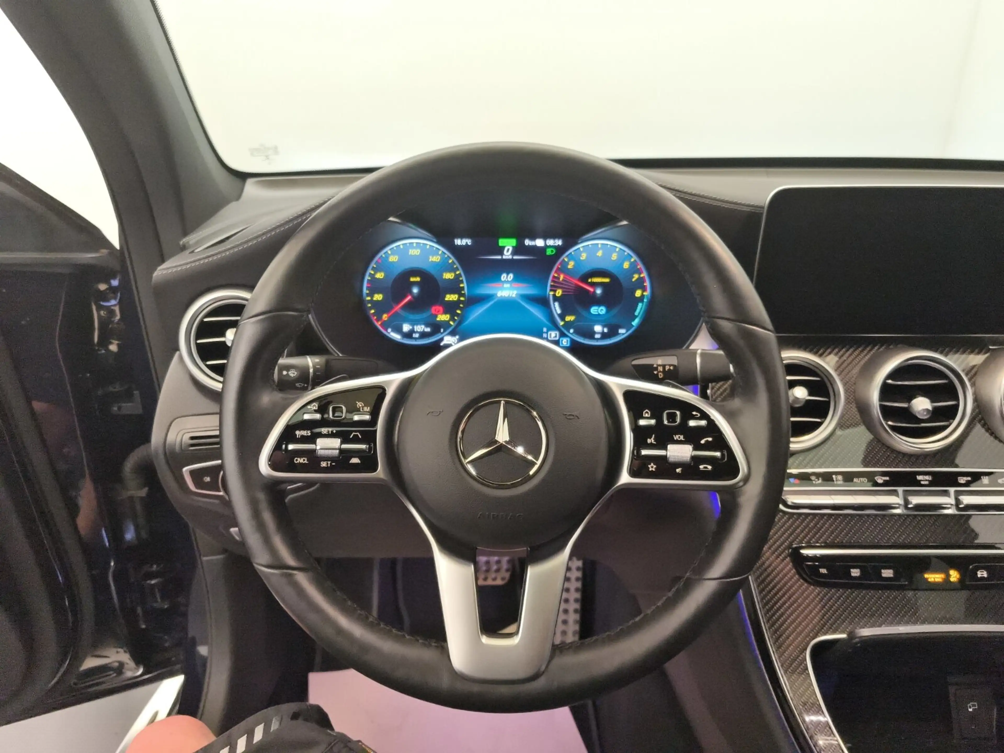 Mercedes-Benz GLC 300 GLC 300 e 4M Coupé AMG Distr RüCam Multibeam AHK HUD — photo 14