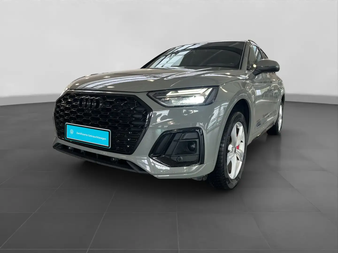 Audi Q5 50 TFSI e Q 2x S LINE AHK PANO LM19 Grau - 2
