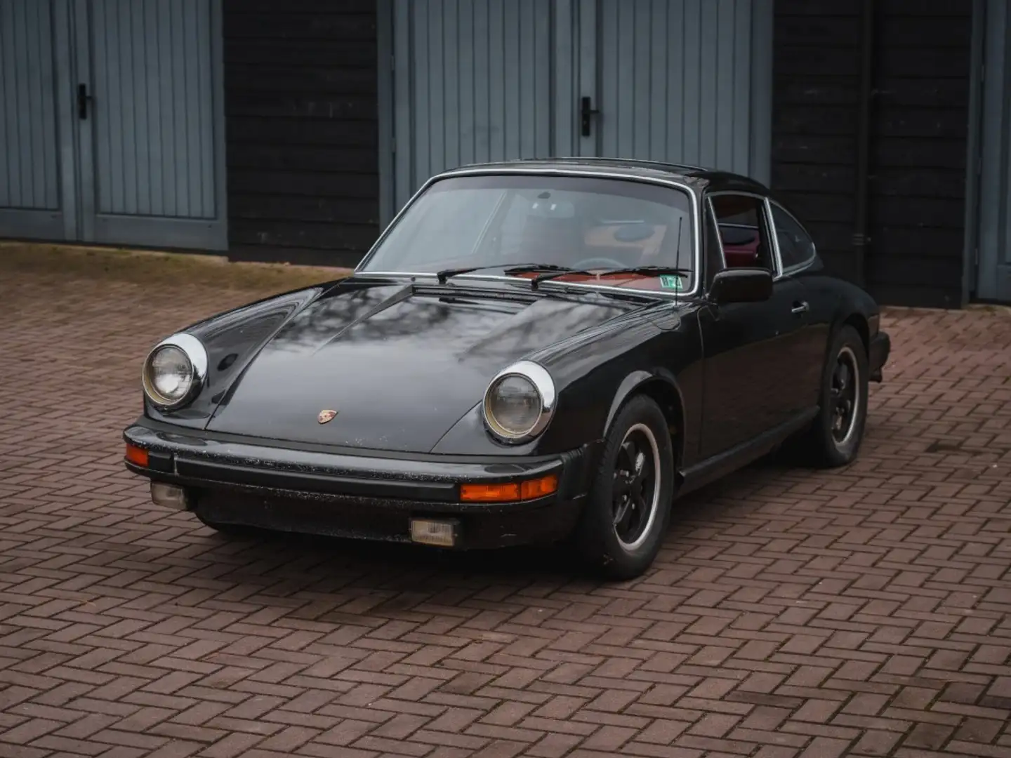 Porsche 911 2.7 Coupe Grau - 2