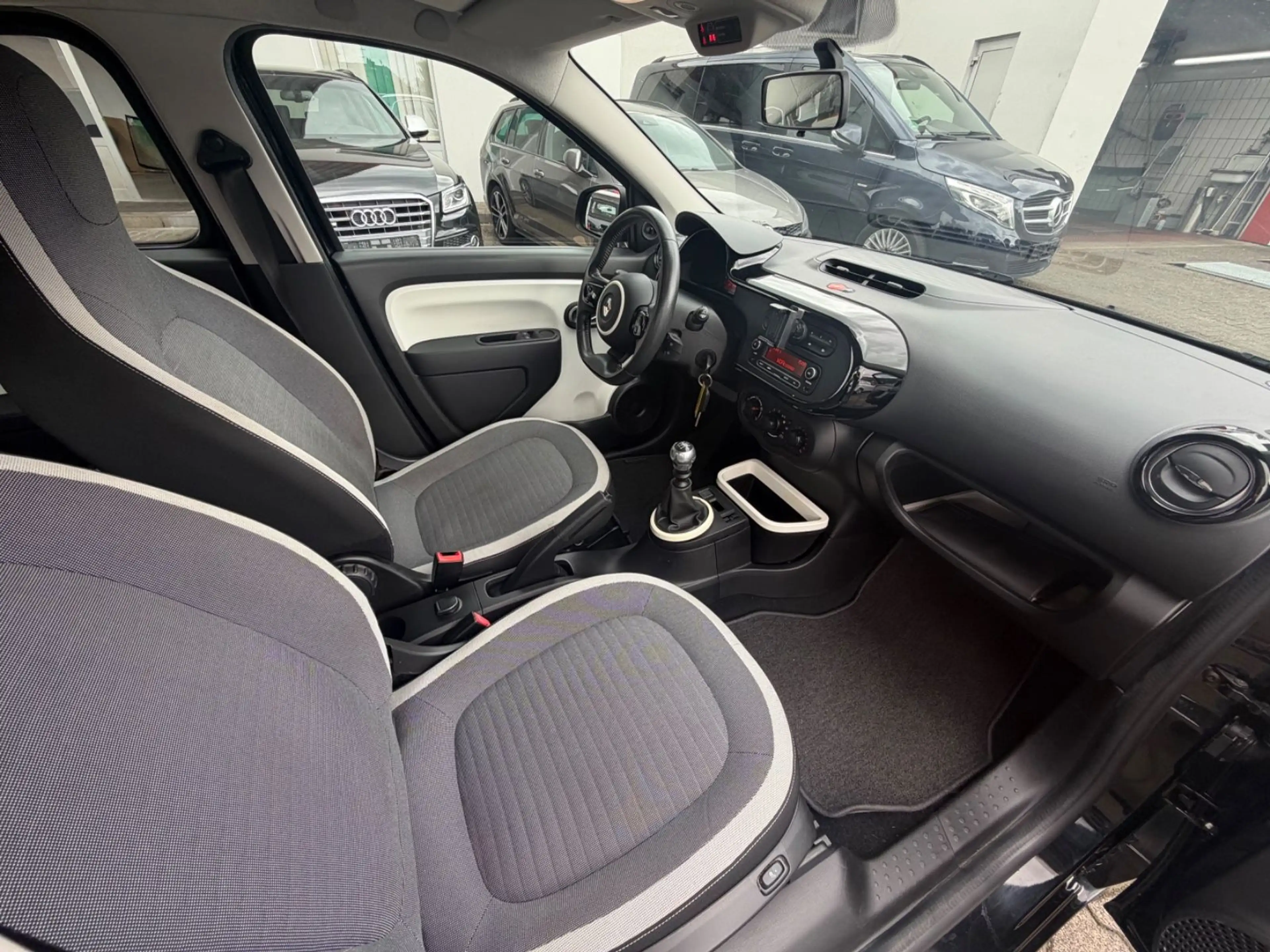 Renault Twingo Liberty*Faltdach*2H/SH*Garantie* — photo 7