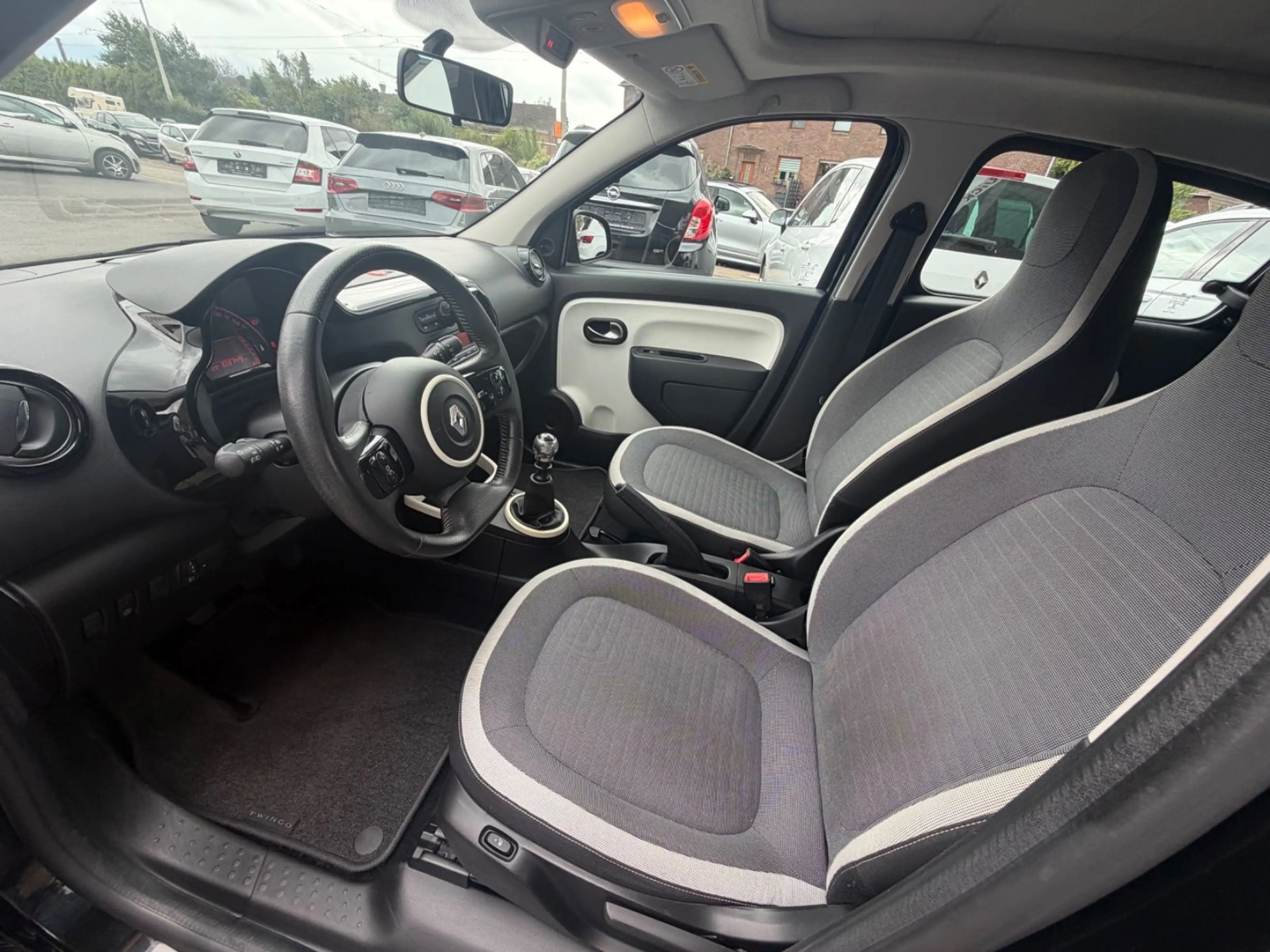 Renault Twingo Liberty*Faltdach*2H/SH*Garantie* — photo 9