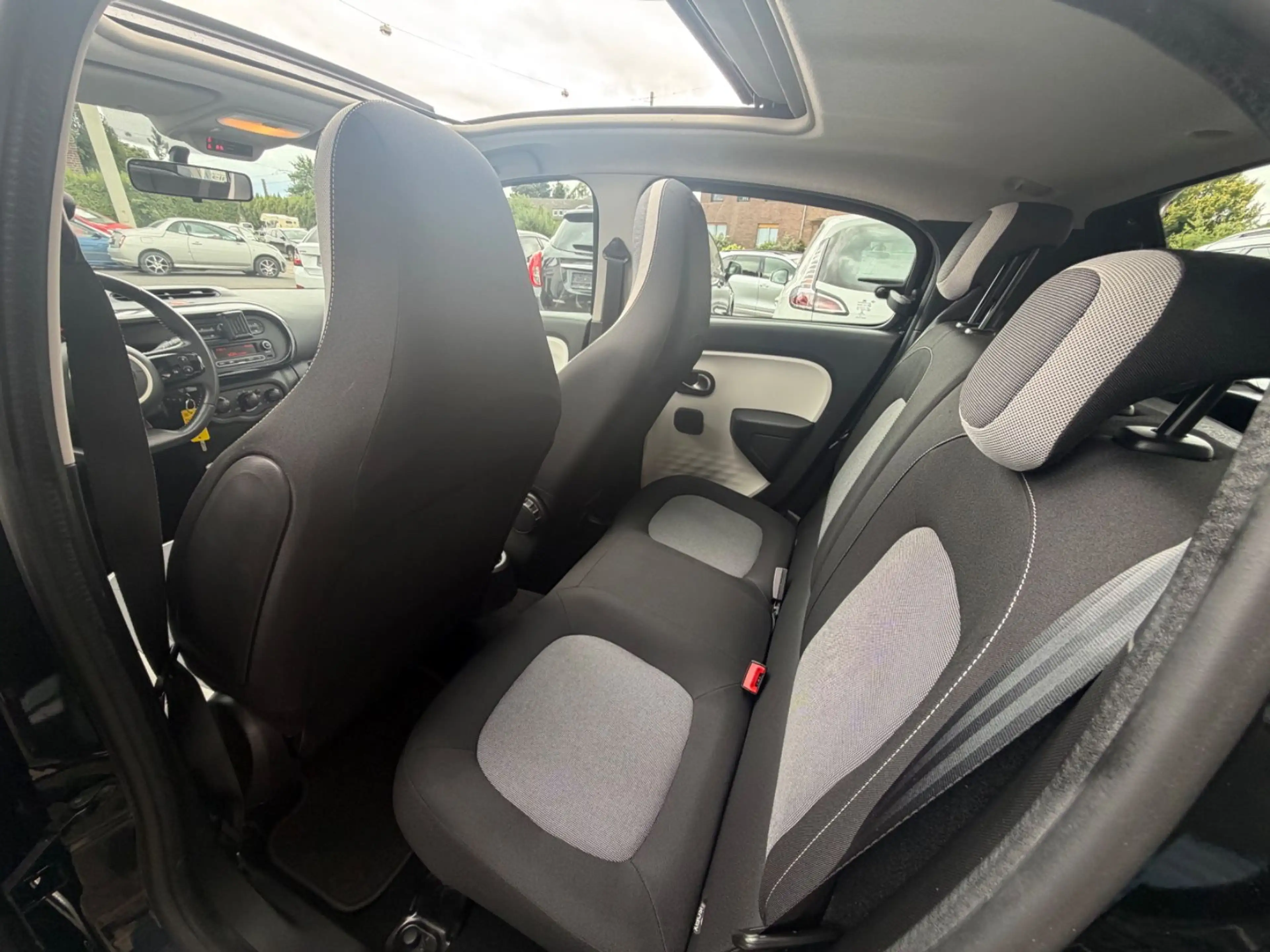 Renault Twingo Liberty*Faltdach*2H/SH*Garantie* — photo 10