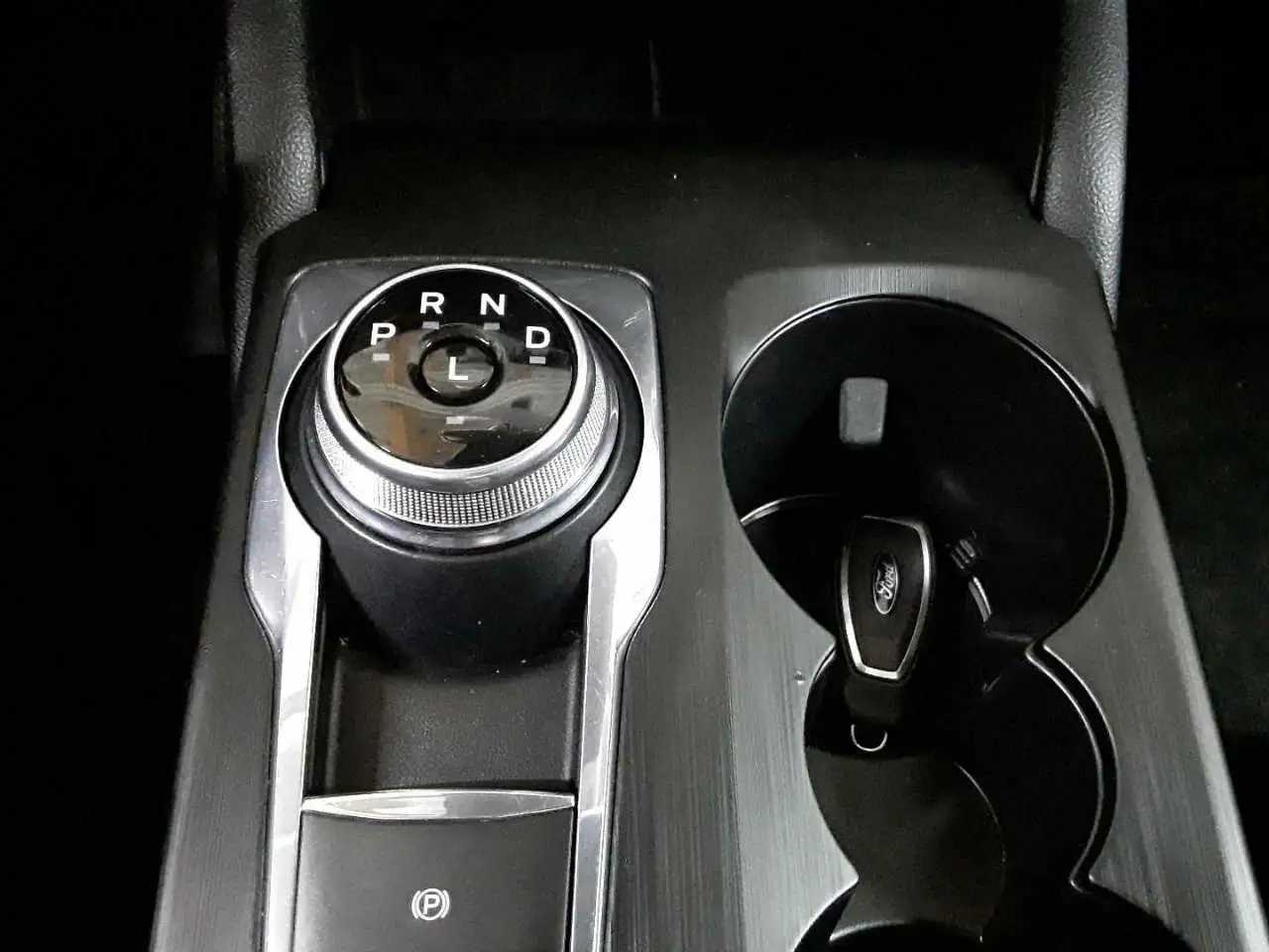 Ford Kuga 2.5 Duratec PHEV TITANIUM, миниатюра 15