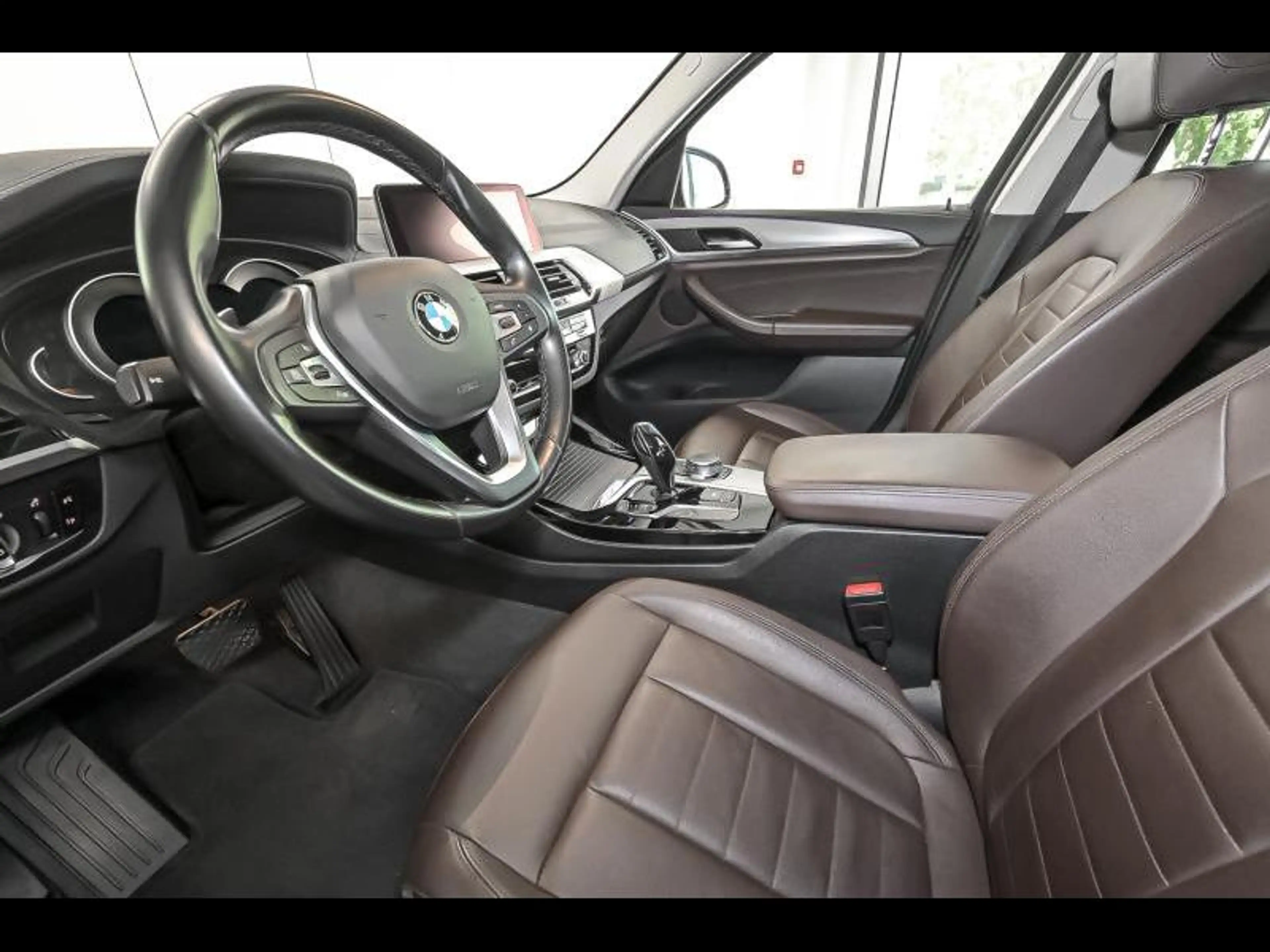 BMW X3 xDrive20i - Luxury Line — photo 6
