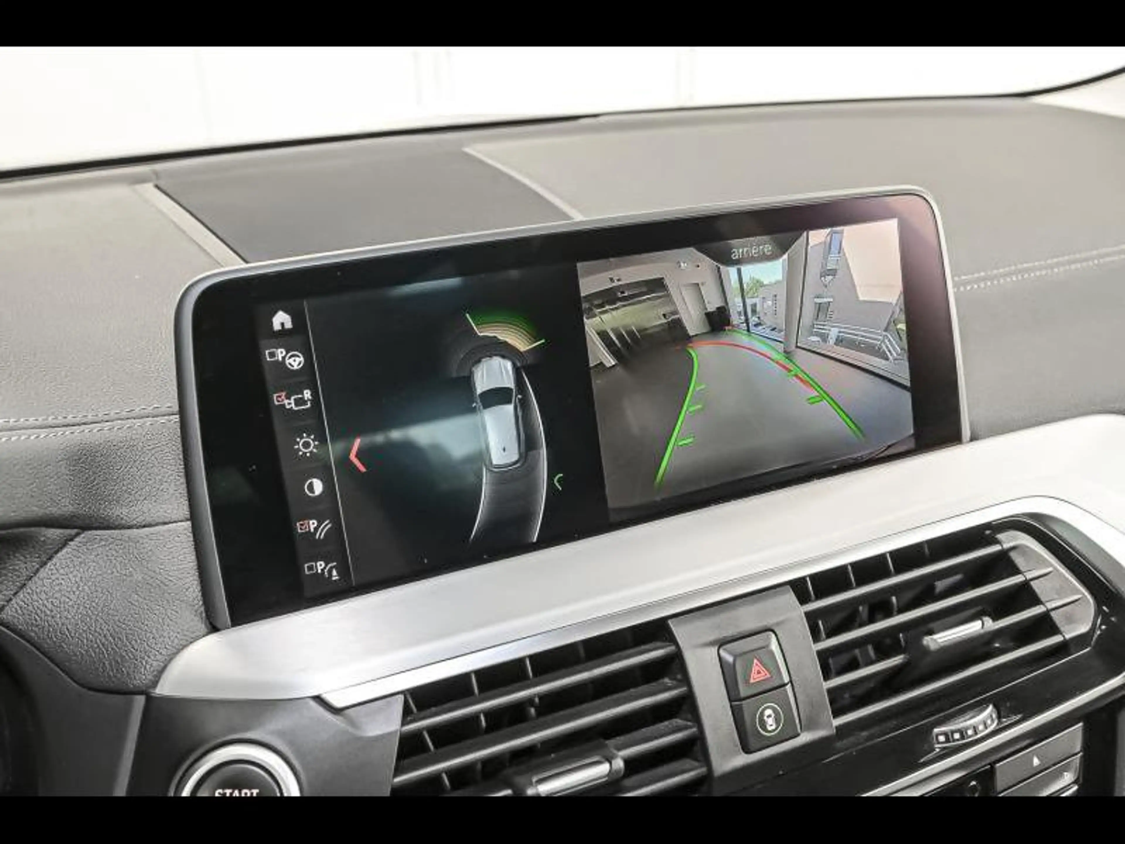 BMW X3 xDrive20i - Luxury Line — photo 15