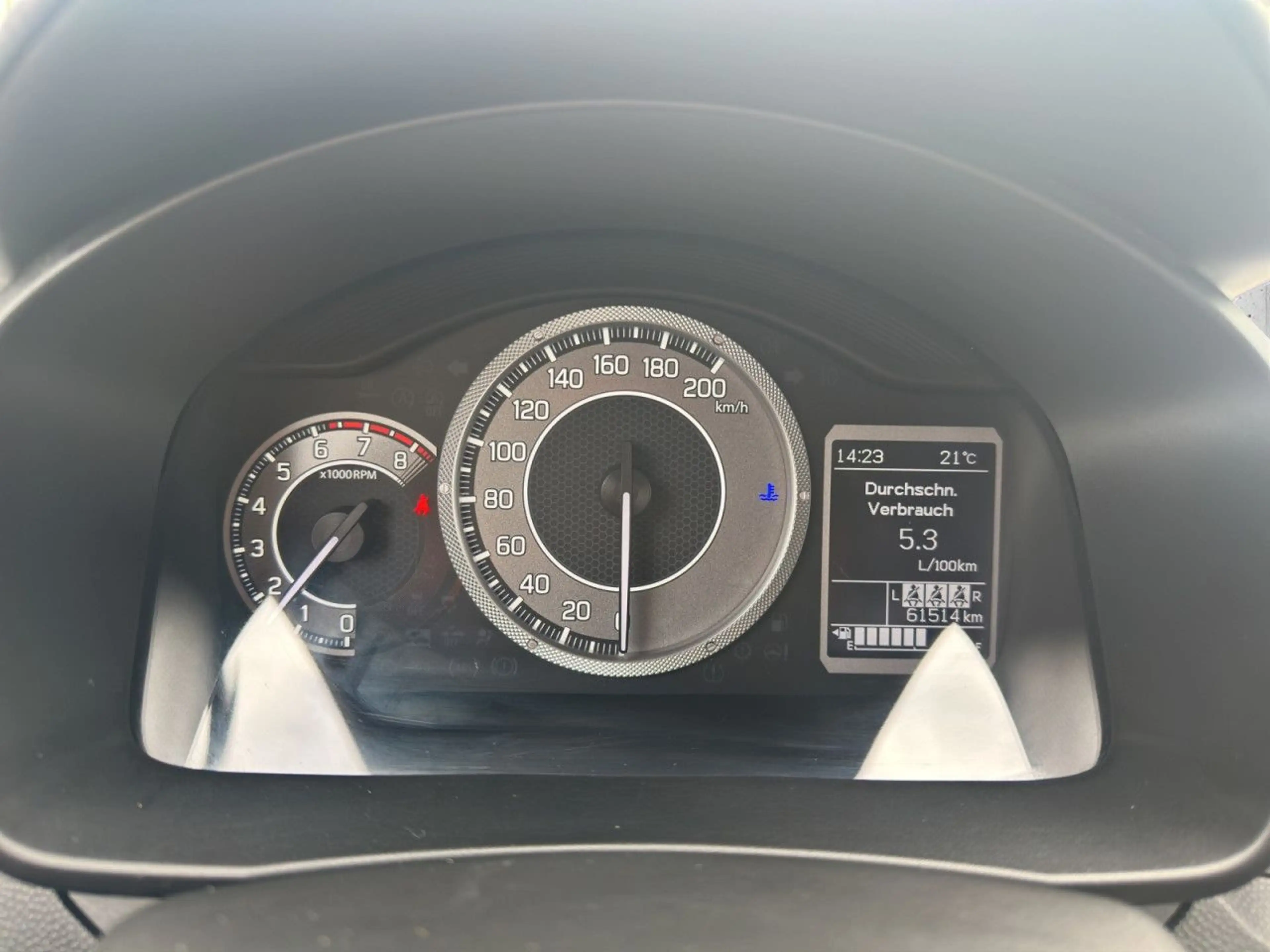 Suzuki Ignis 1.2 Dualjet Hybrid Club LED Klima — photo 11