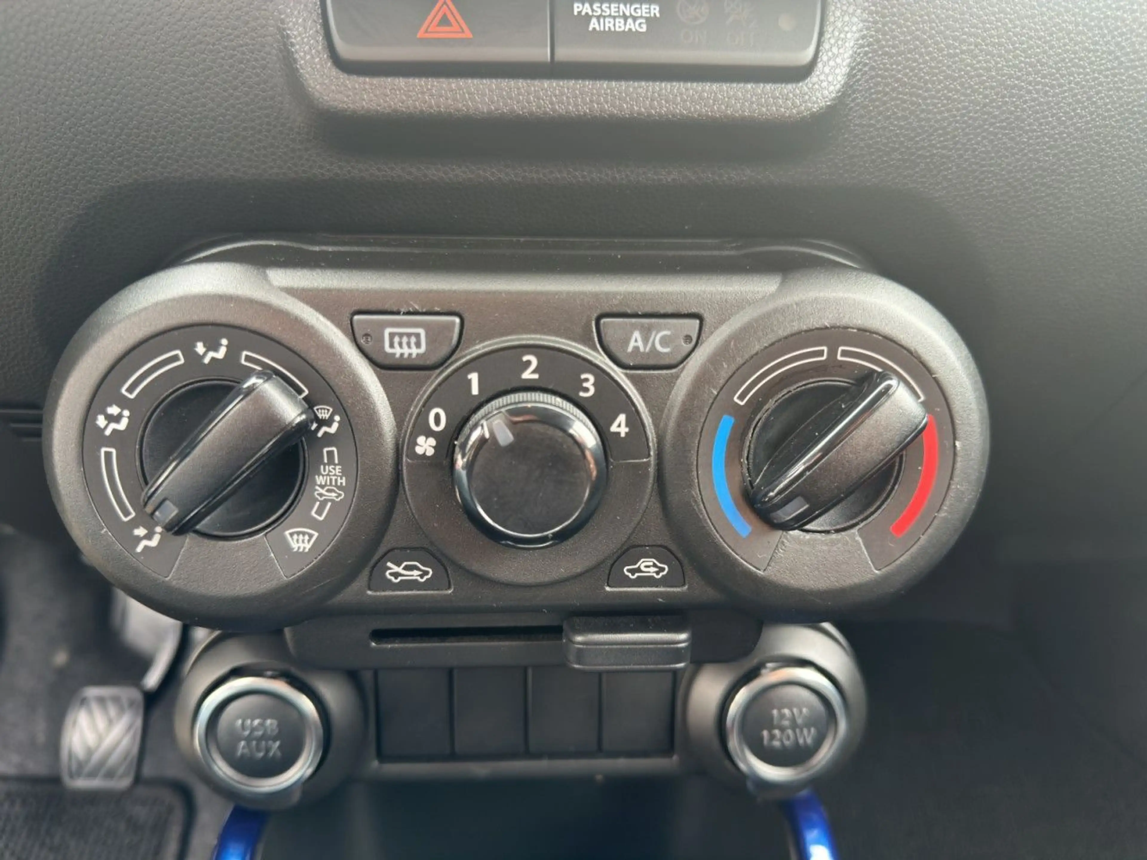 Suzuki Ignis 1.2 Dualjet Hybrid Club LED Klima — photo 15
