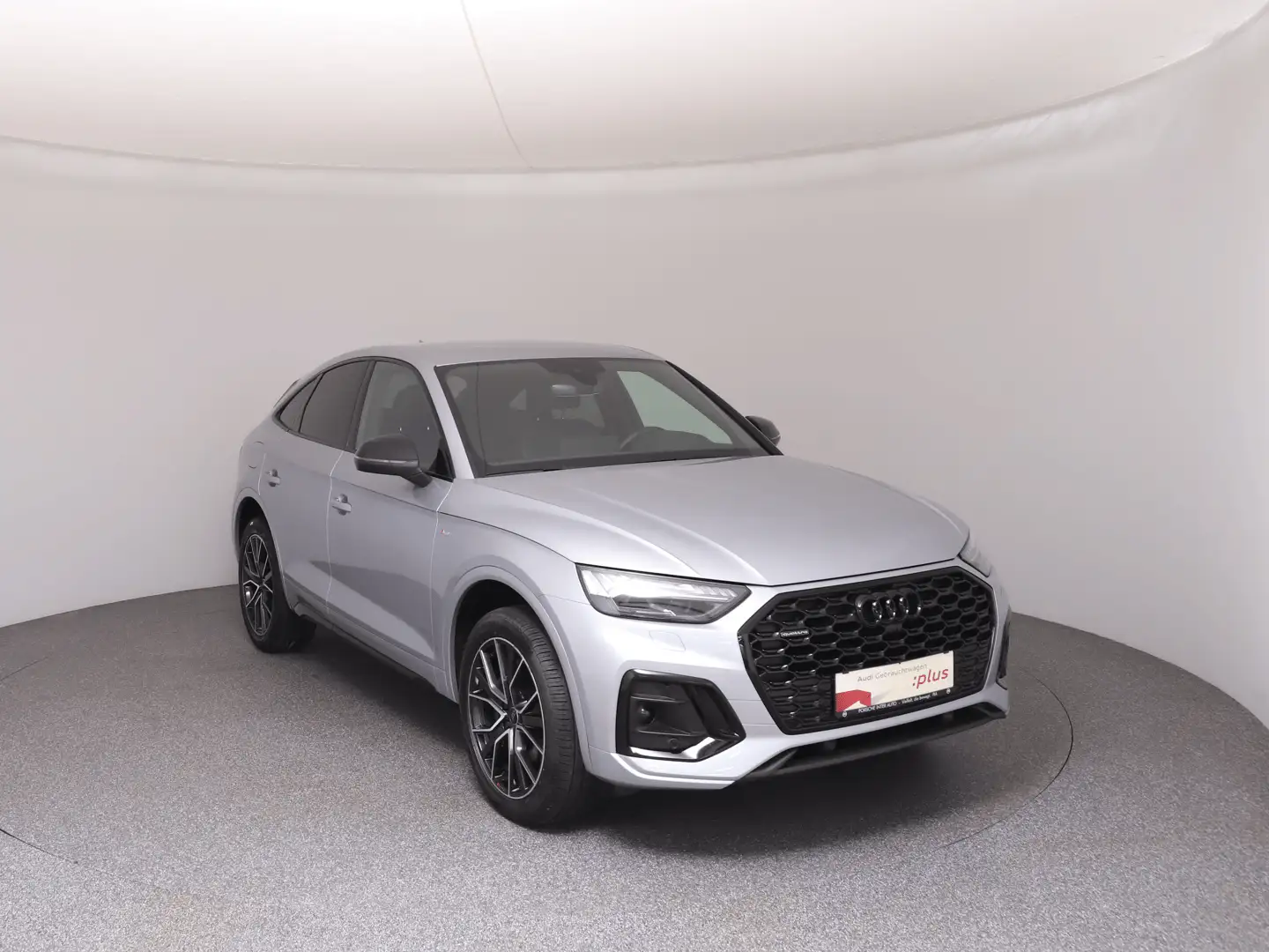 Audi Q5 40 TDI quattro admired Silber - 2