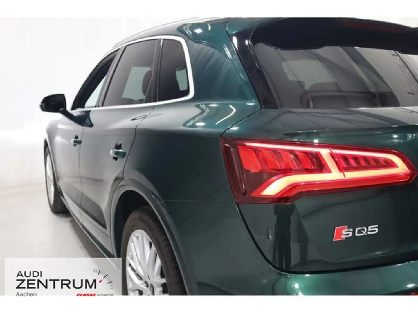 Audi SQ5 3.0 TDI quattro B&O*Panorama*Matrix-LED * - 2