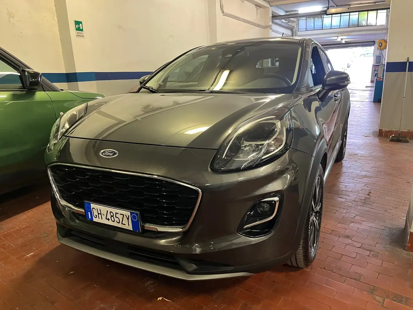 Ford Puma 1.0 EcoBoost Hybrid 125 CV S&S aut. Titanium Gris - 2